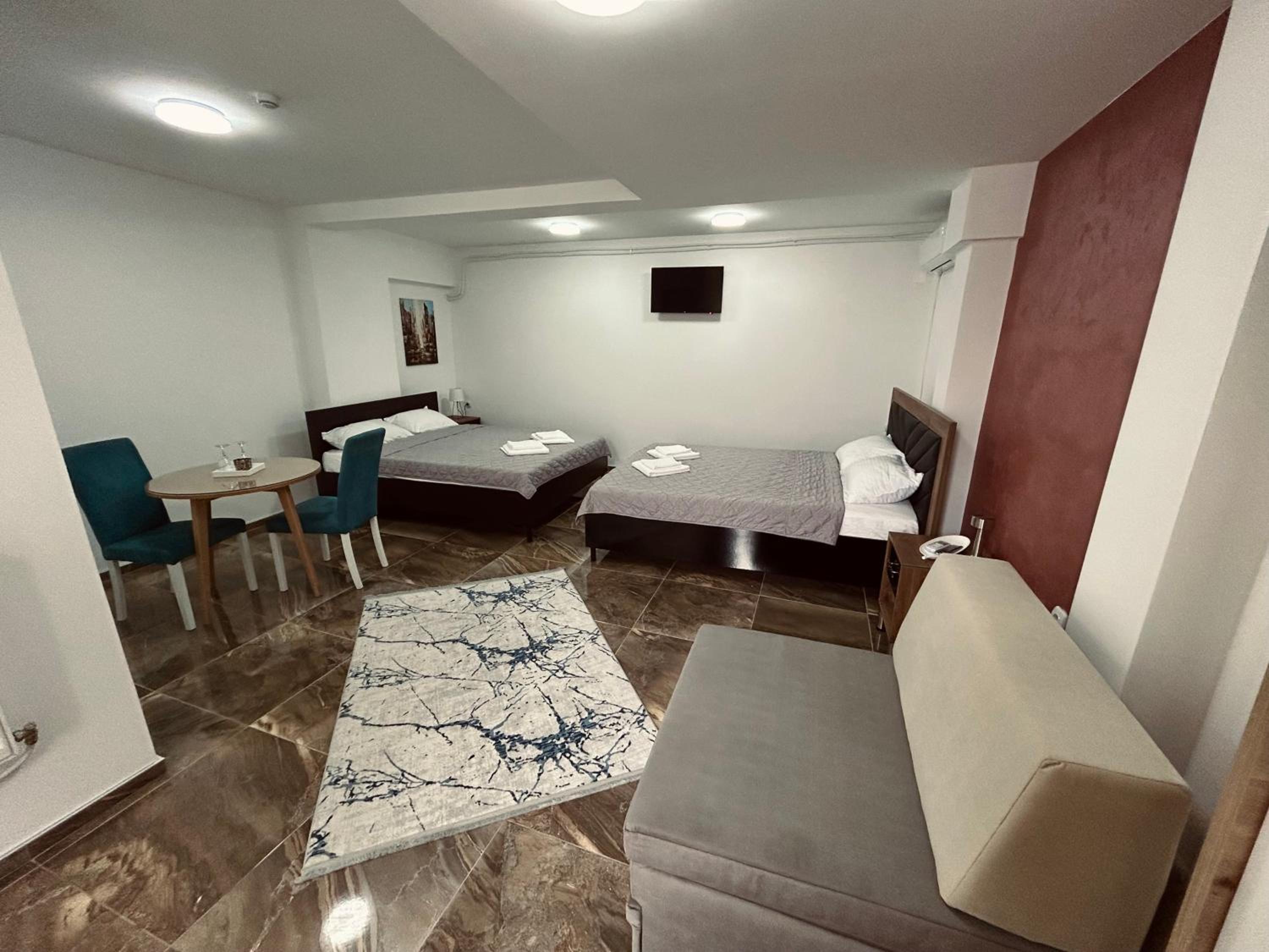 Deluxe Family Room