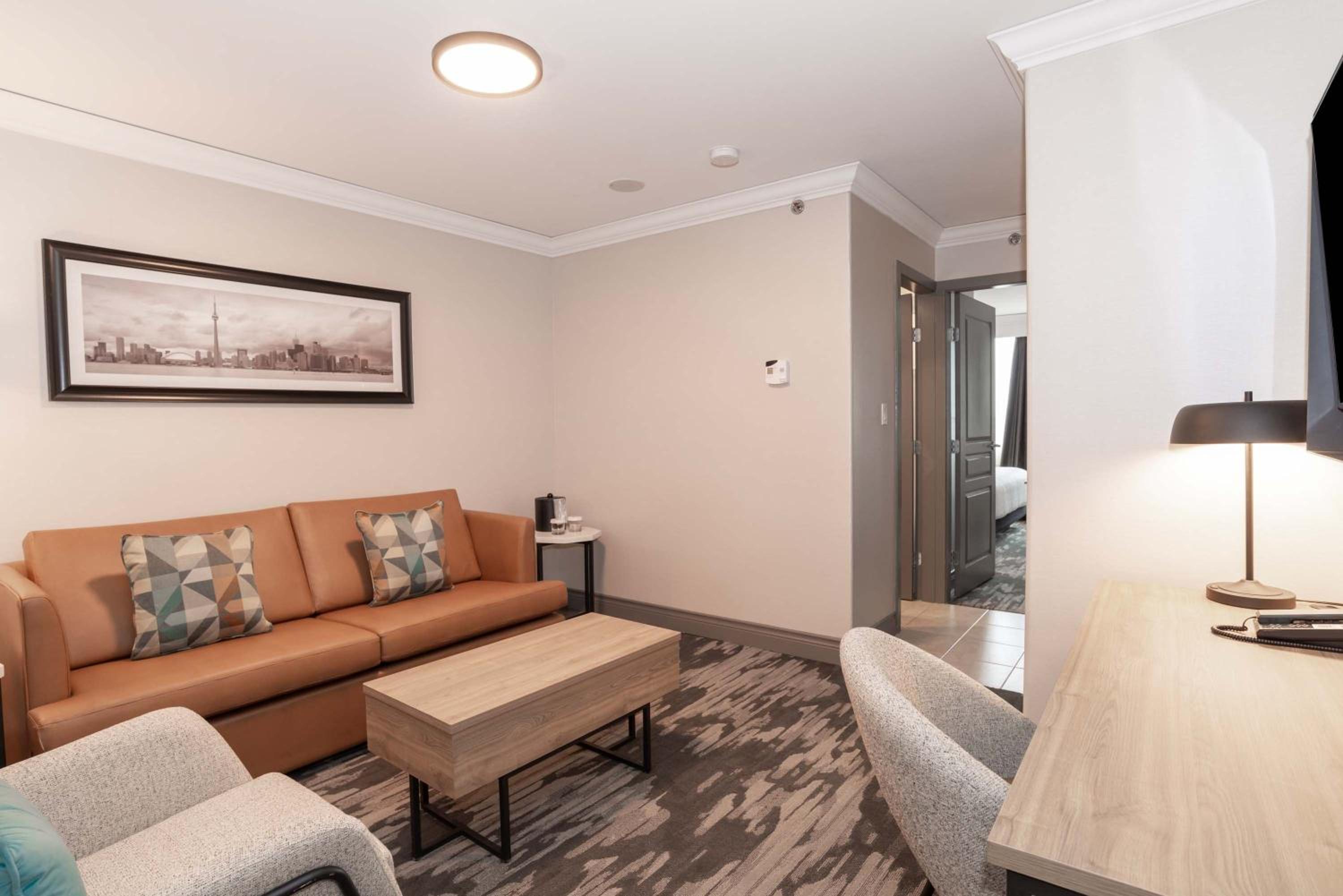 Standard Suite, 1 King Bed, Kitchen, Washer Dryer - Photo 4