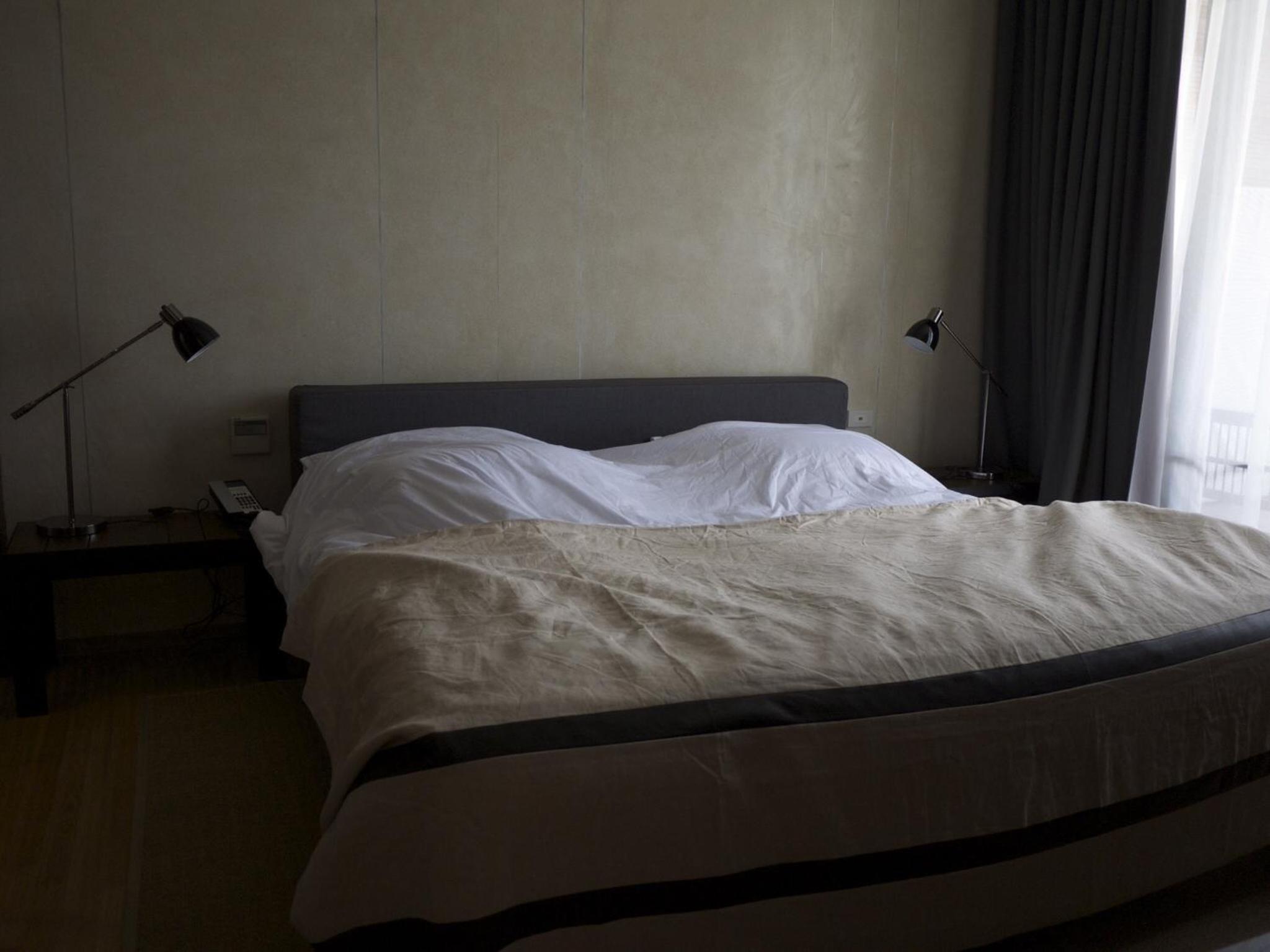 One-Bedroom Apartment - Photo 1