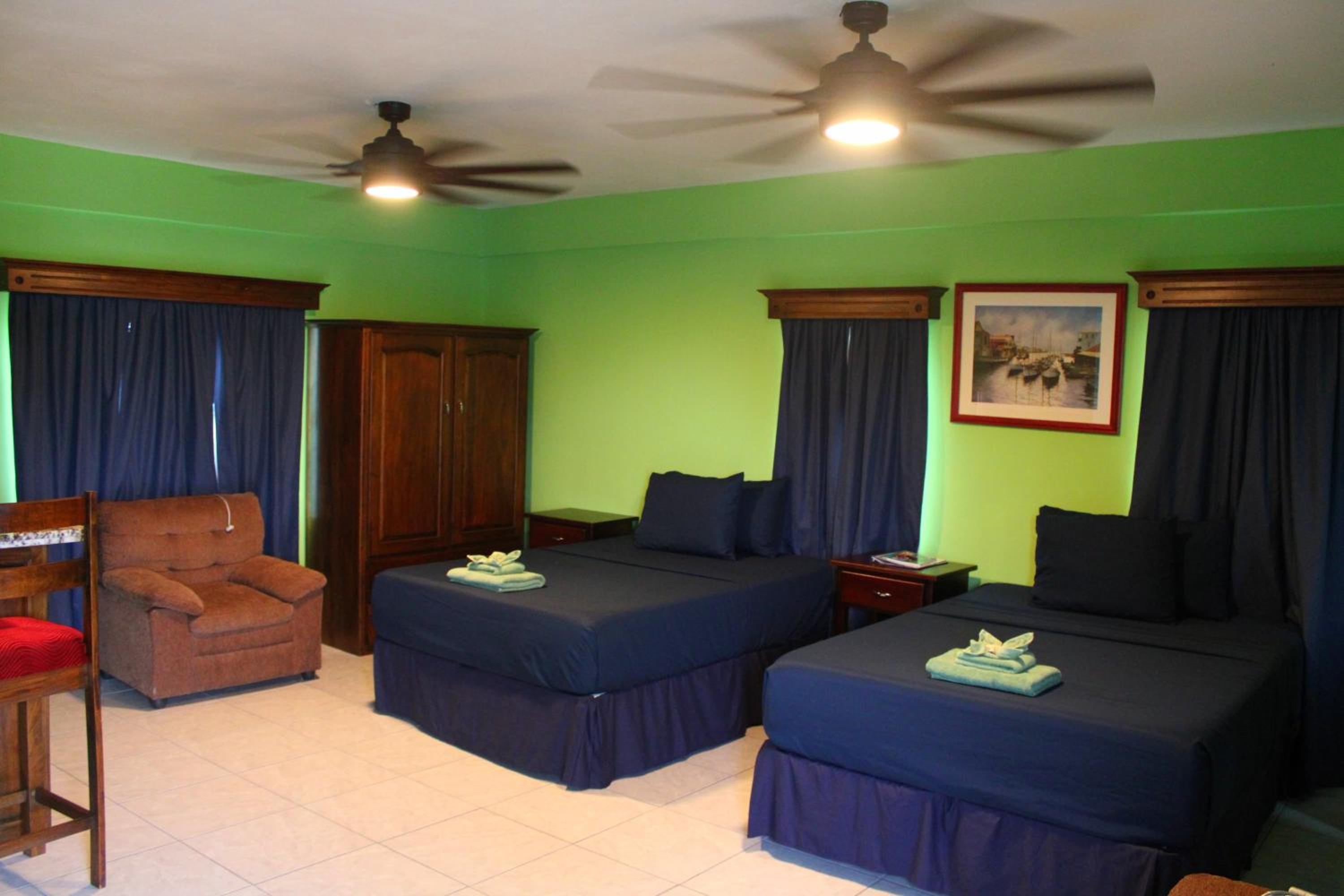 Triple Room With Private Bathroom