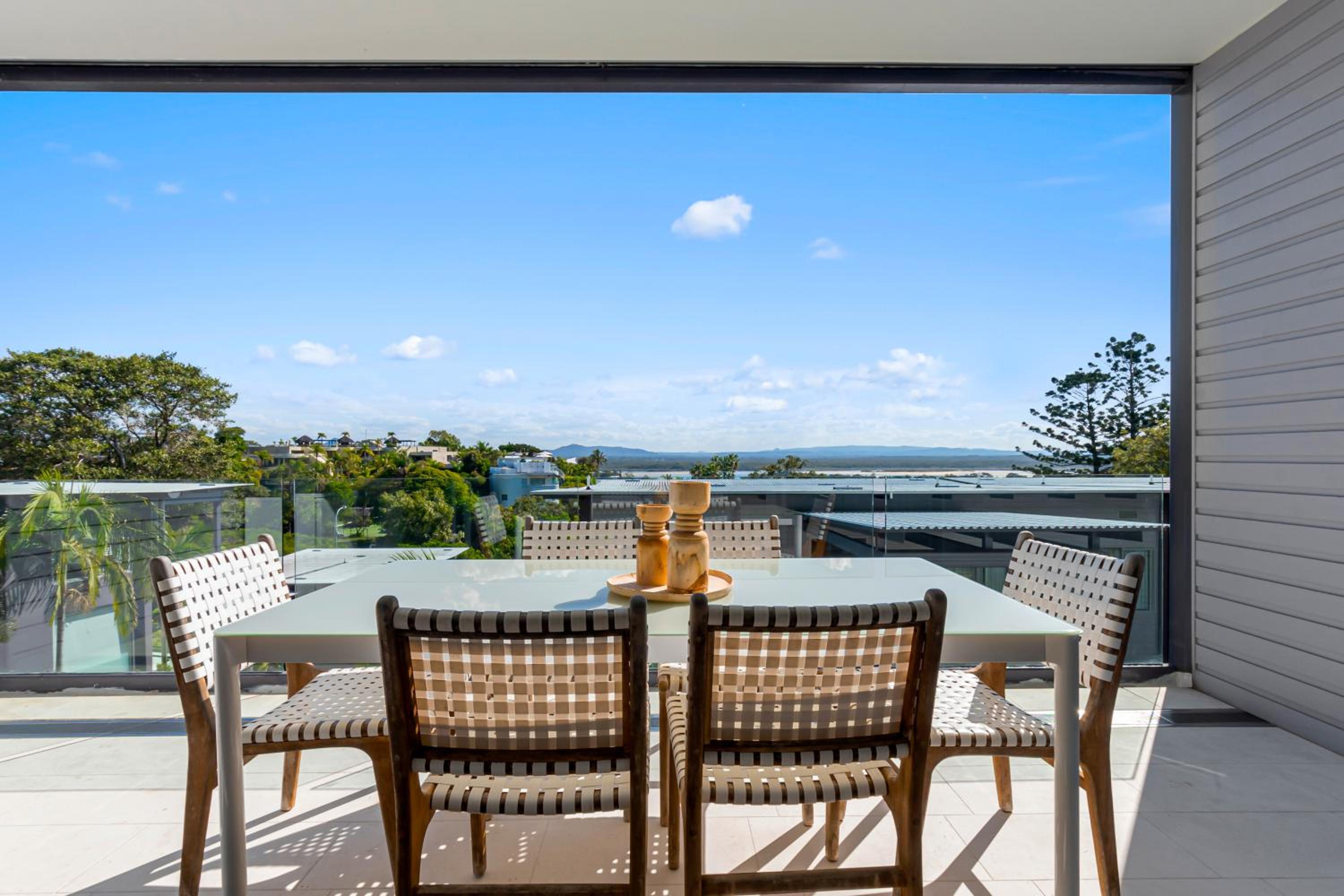 3 Bedroom Premium Ocean View Apartment  photo 2