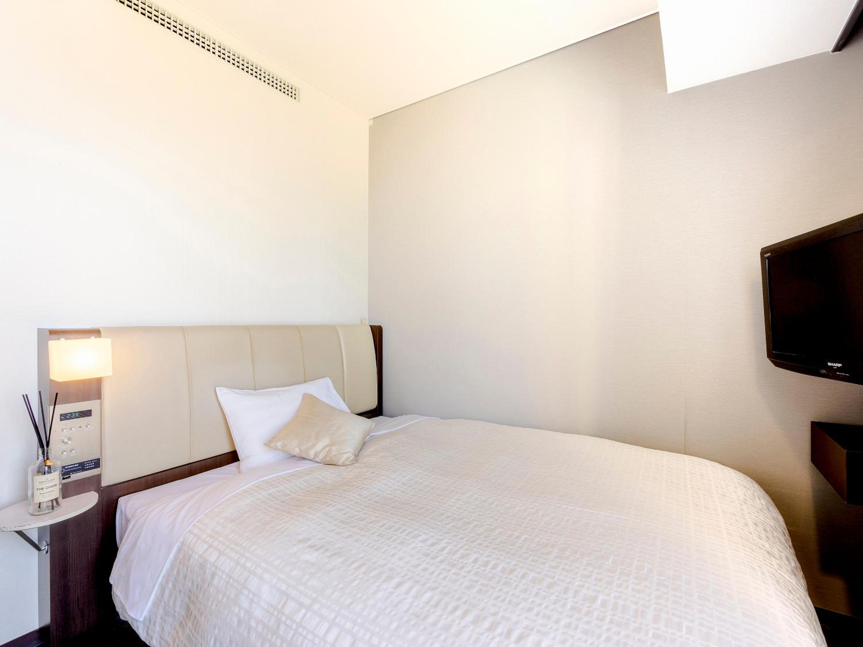 Standard Double Room - Non-Smoking photo 3