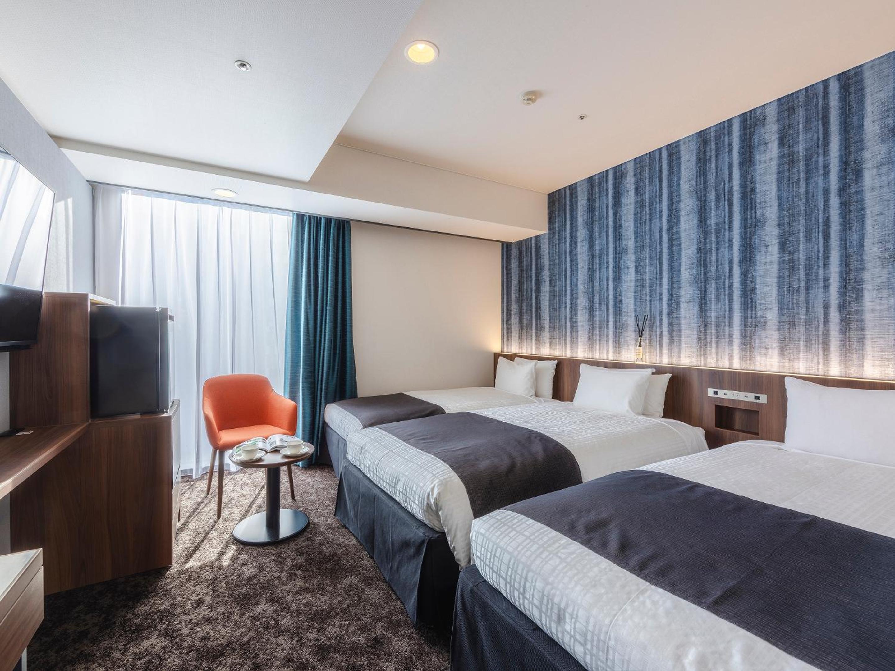 Standard Triple Room - Non-Smoking photo 2