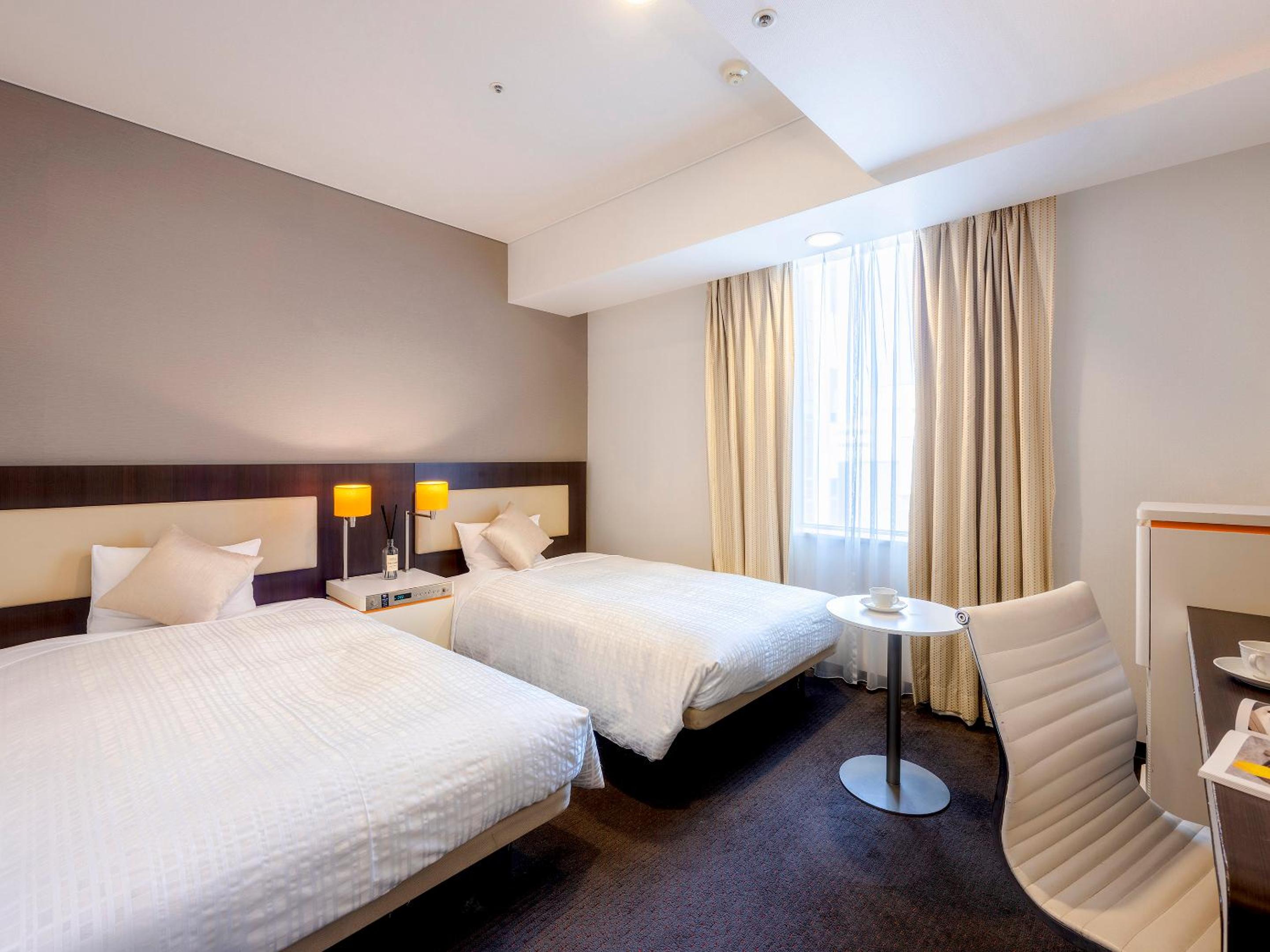Standard Twin Room - Non-Smoking photo 3