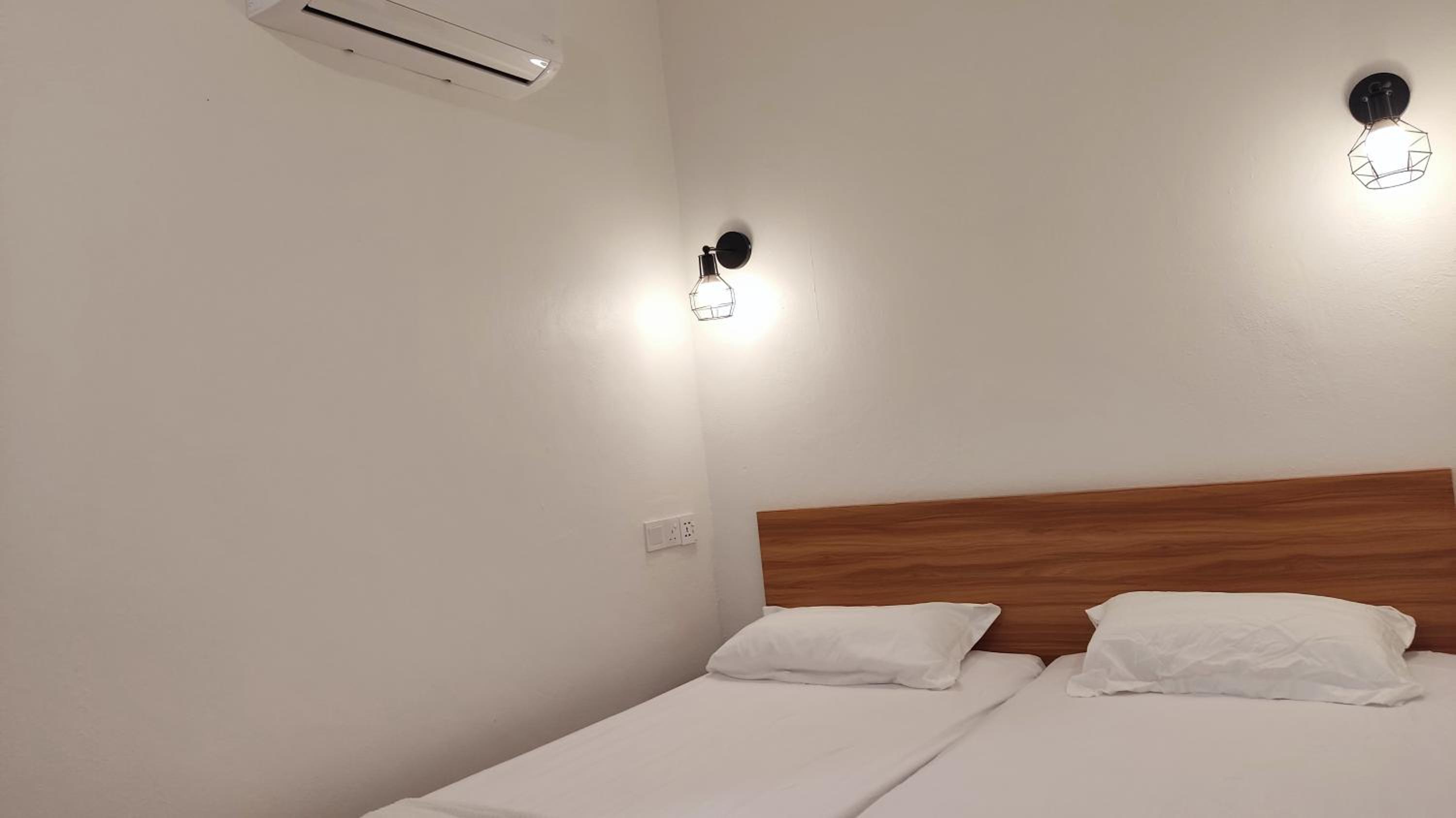 Economy Double or Twin Room - Photo 3