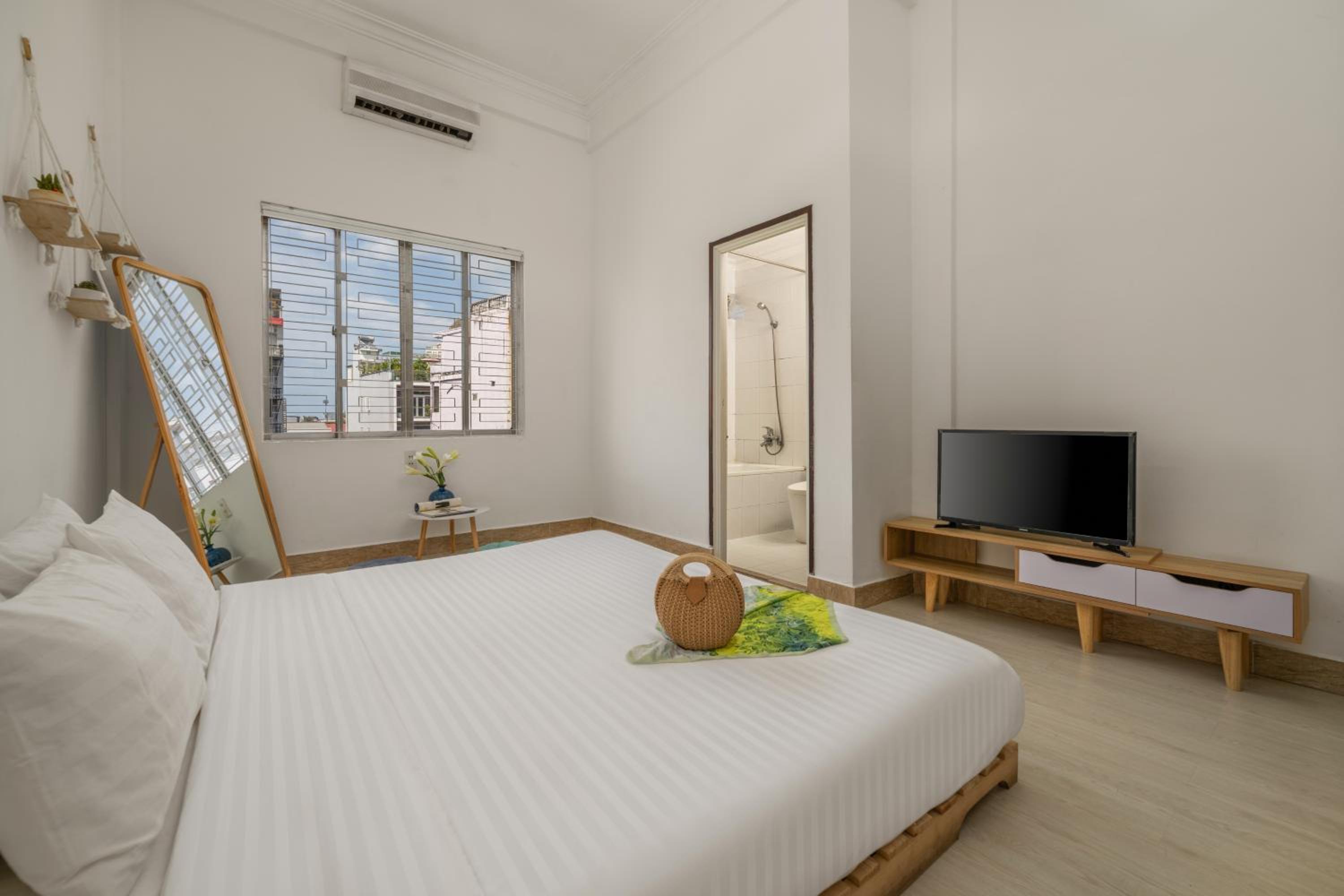 Deluxe Double Room - Photo 7