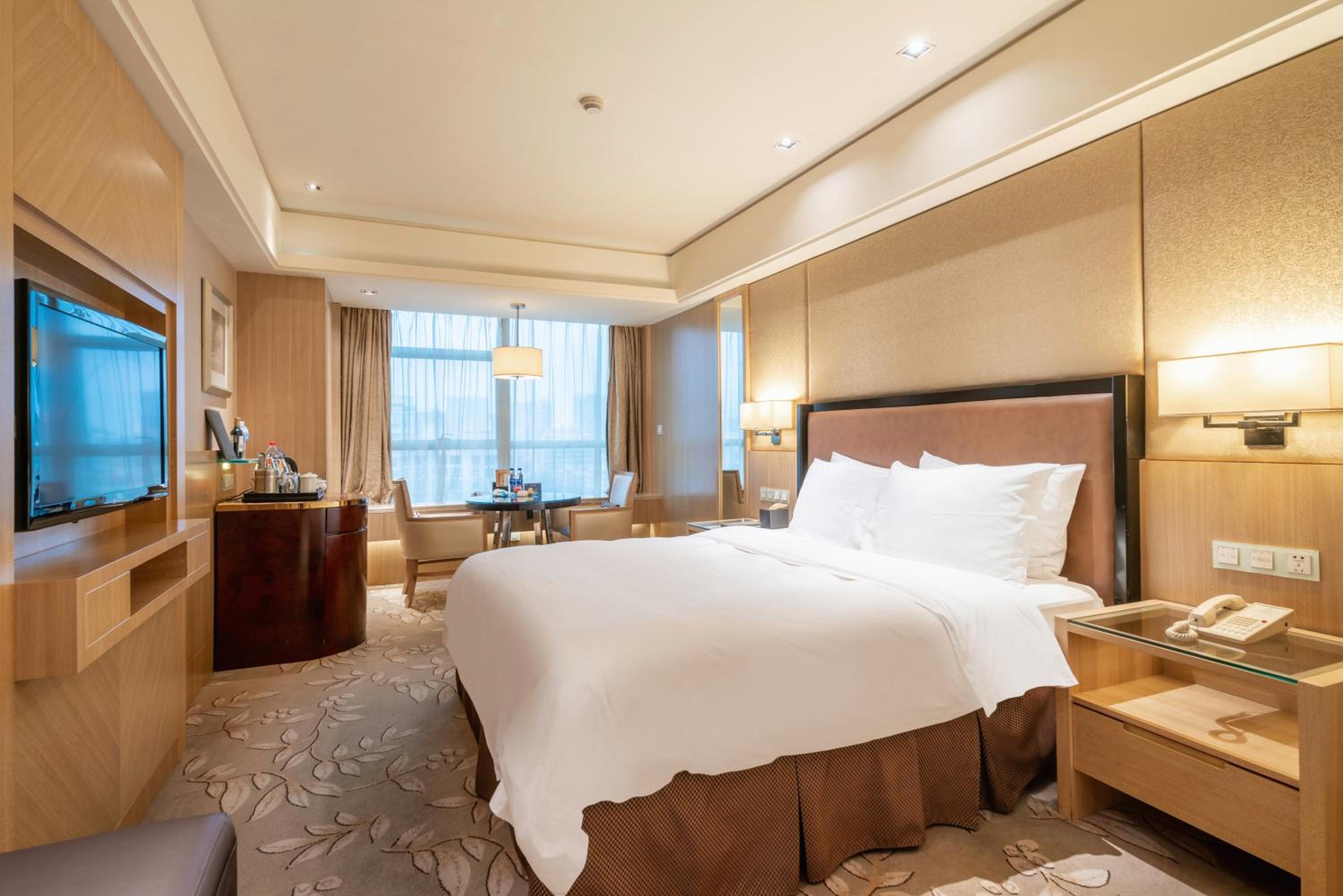 Superior Queen Room