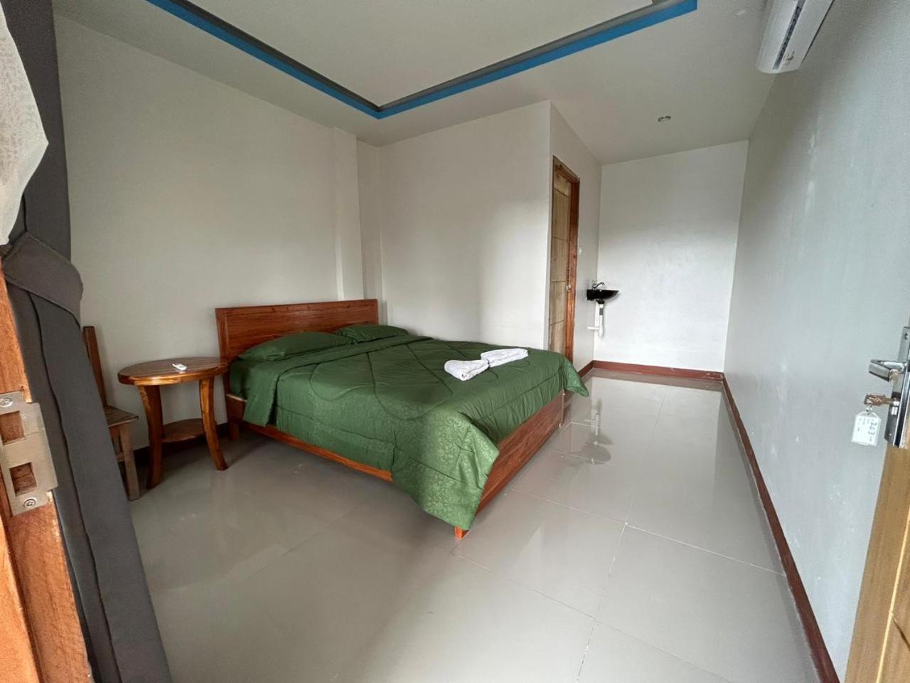 Deluxe Double or Twin Room photo 2