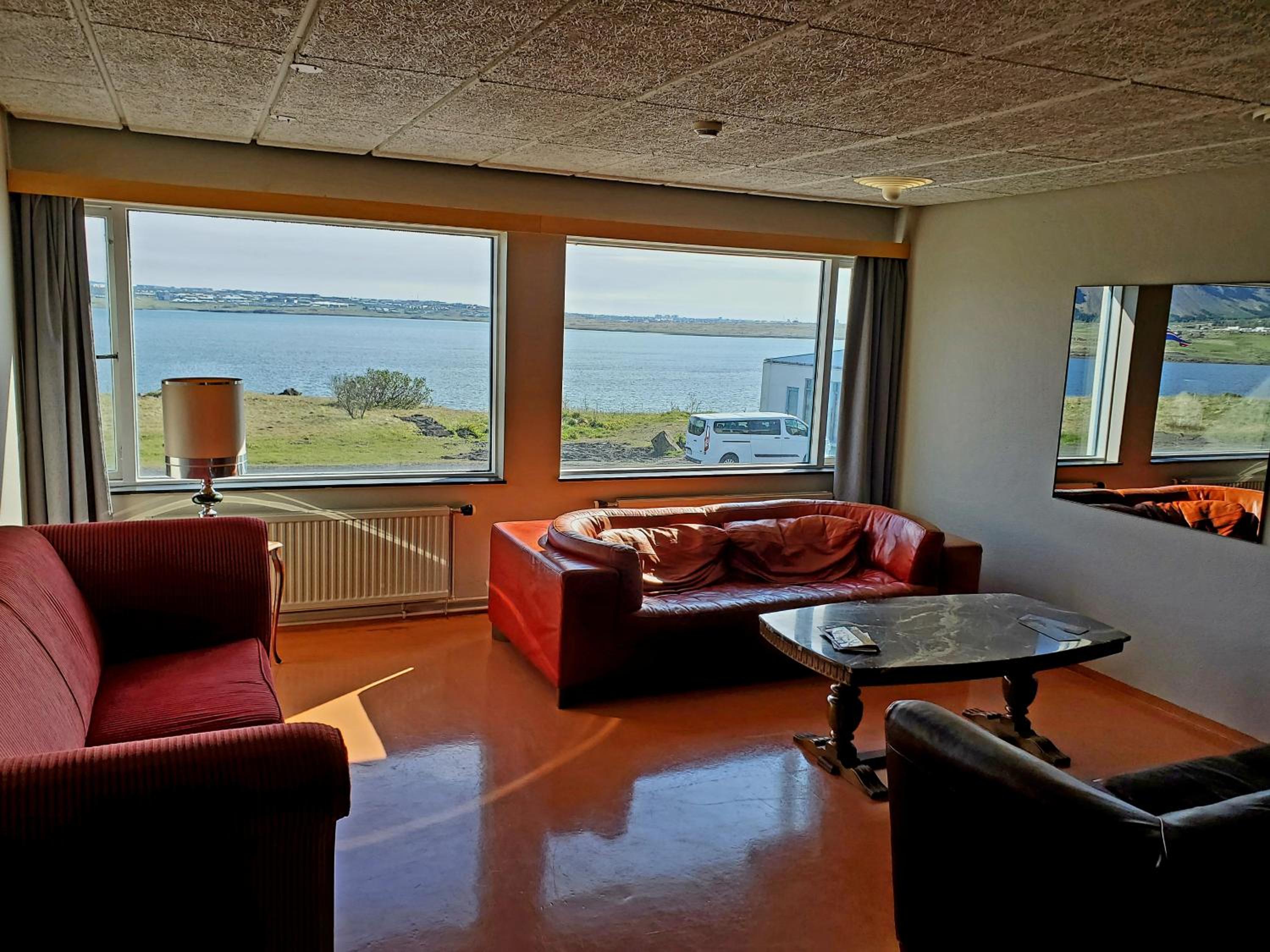 Single Room With Shared Bathroom
