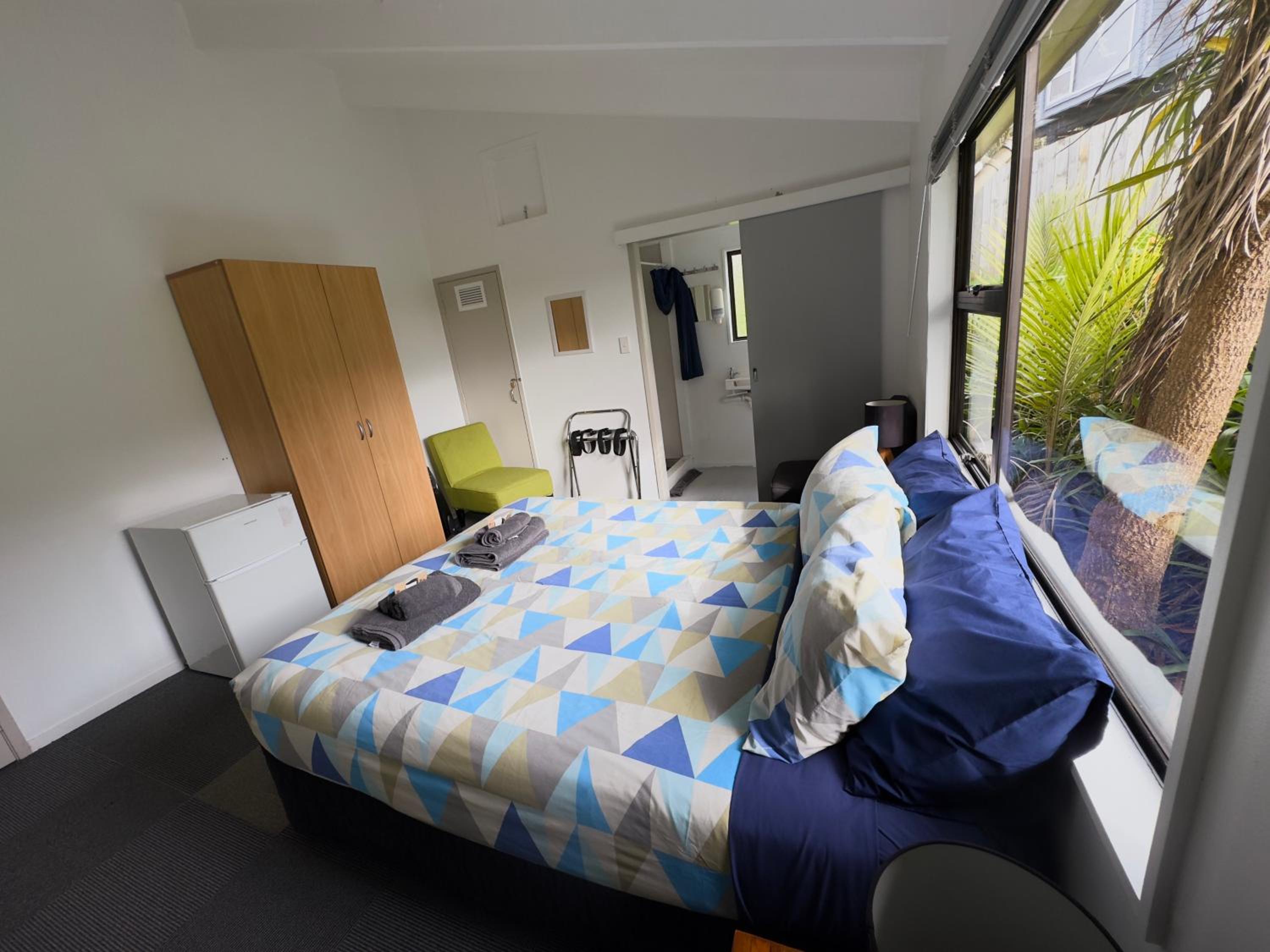 Double Room with Private Bathroom photo 3