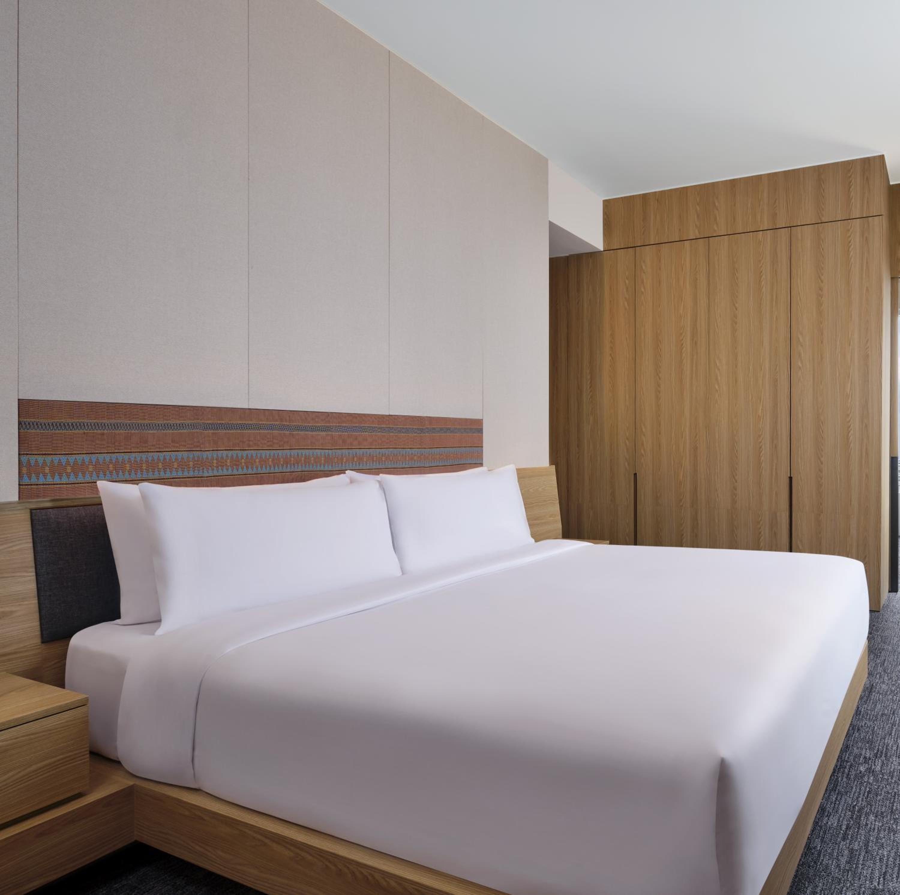 Sky Loft Suite, Suite, 1 King - Photo 1