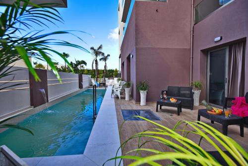 Triple Room Sharing Pool photo 1