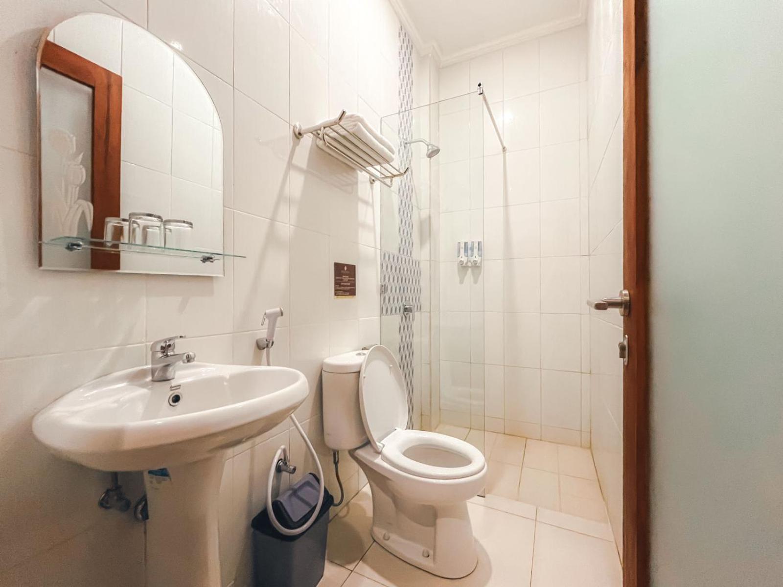 Standard Double Room with Garden View - Photo 4
