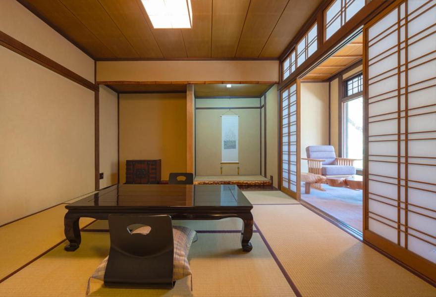Japanese-Style Deluxe Room