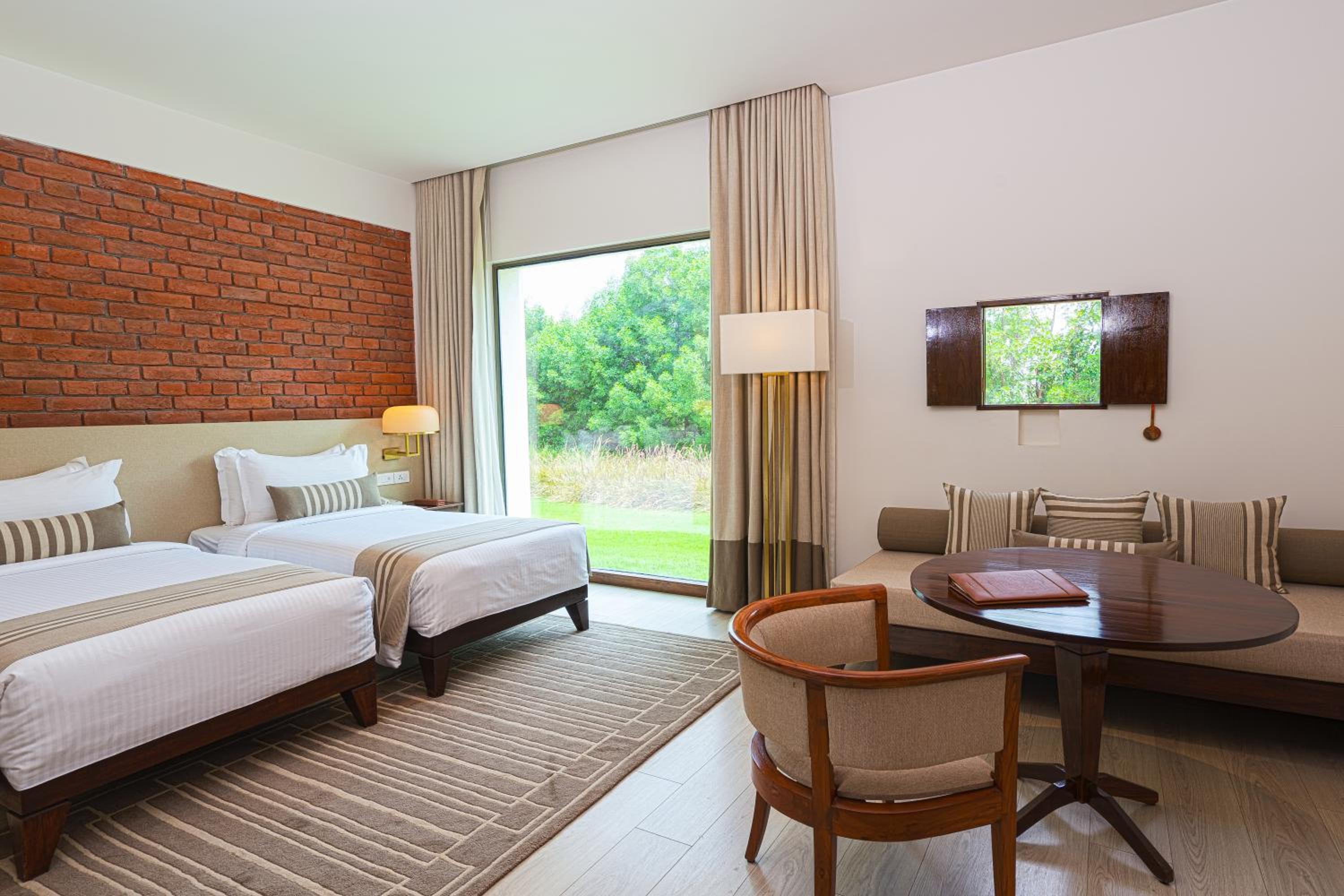 Deluxe Twin Room - Photo 4