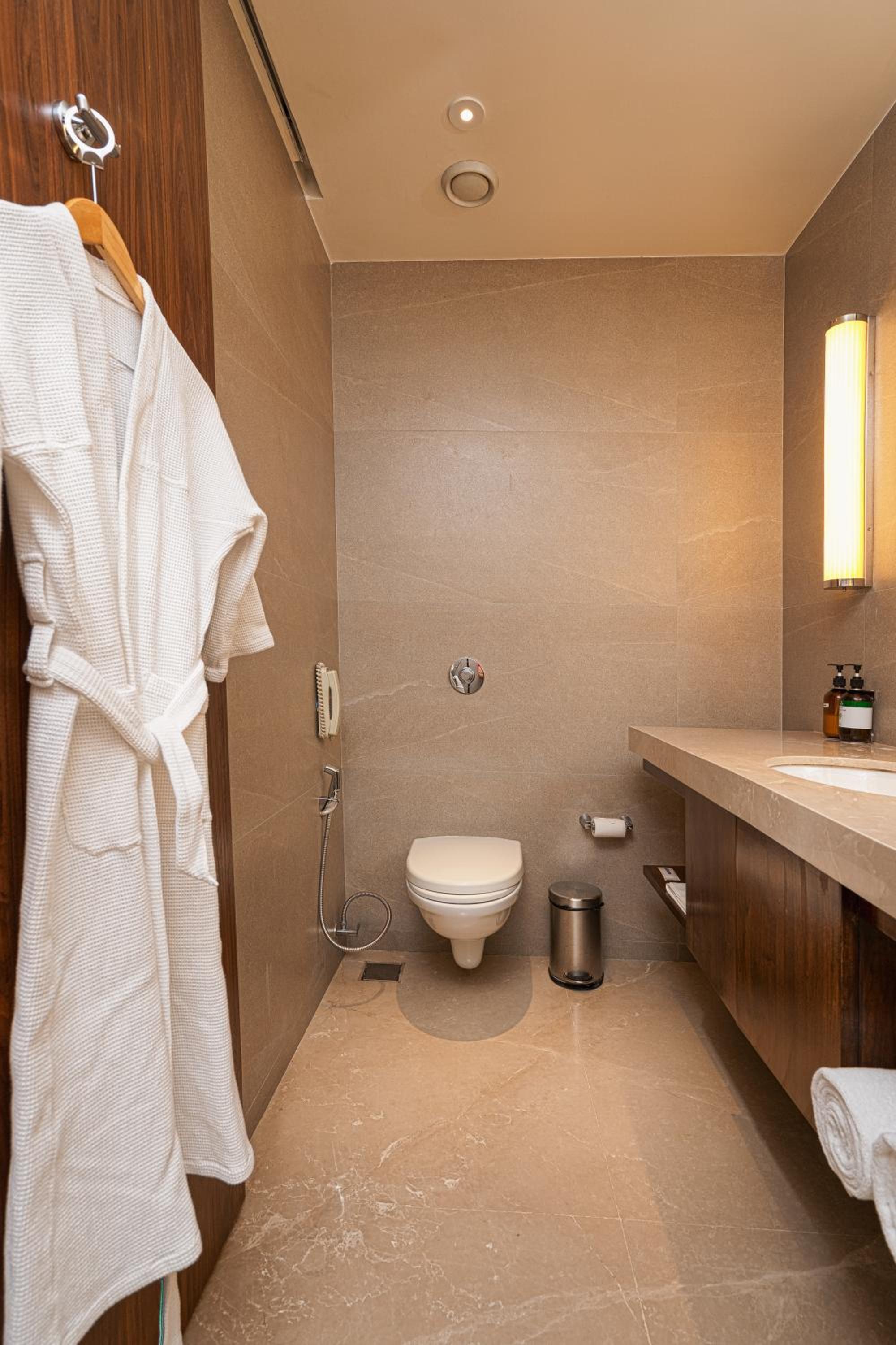Deluxe Twin Room - Photo 3