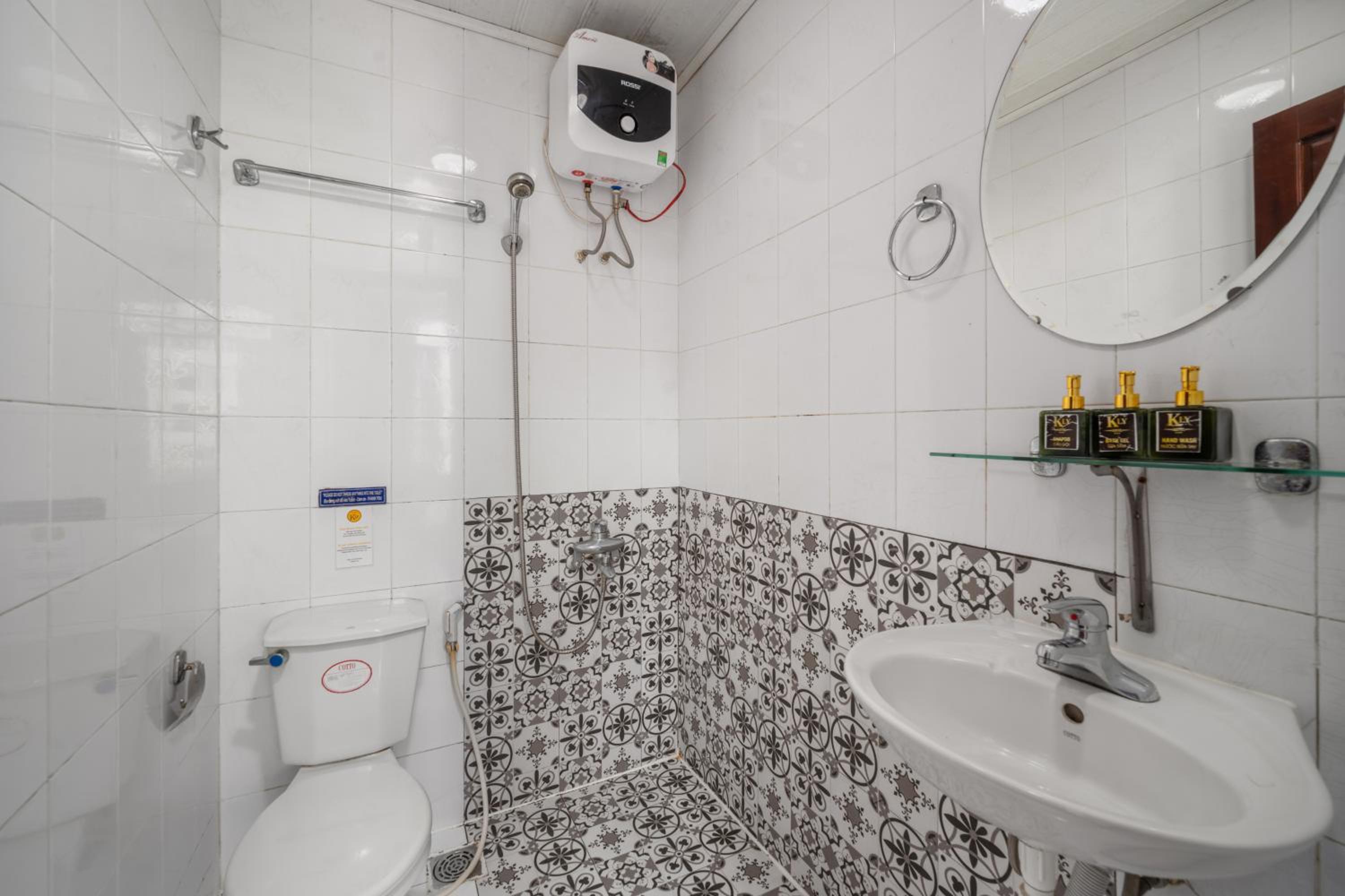 Standard Double Room - Photo 4