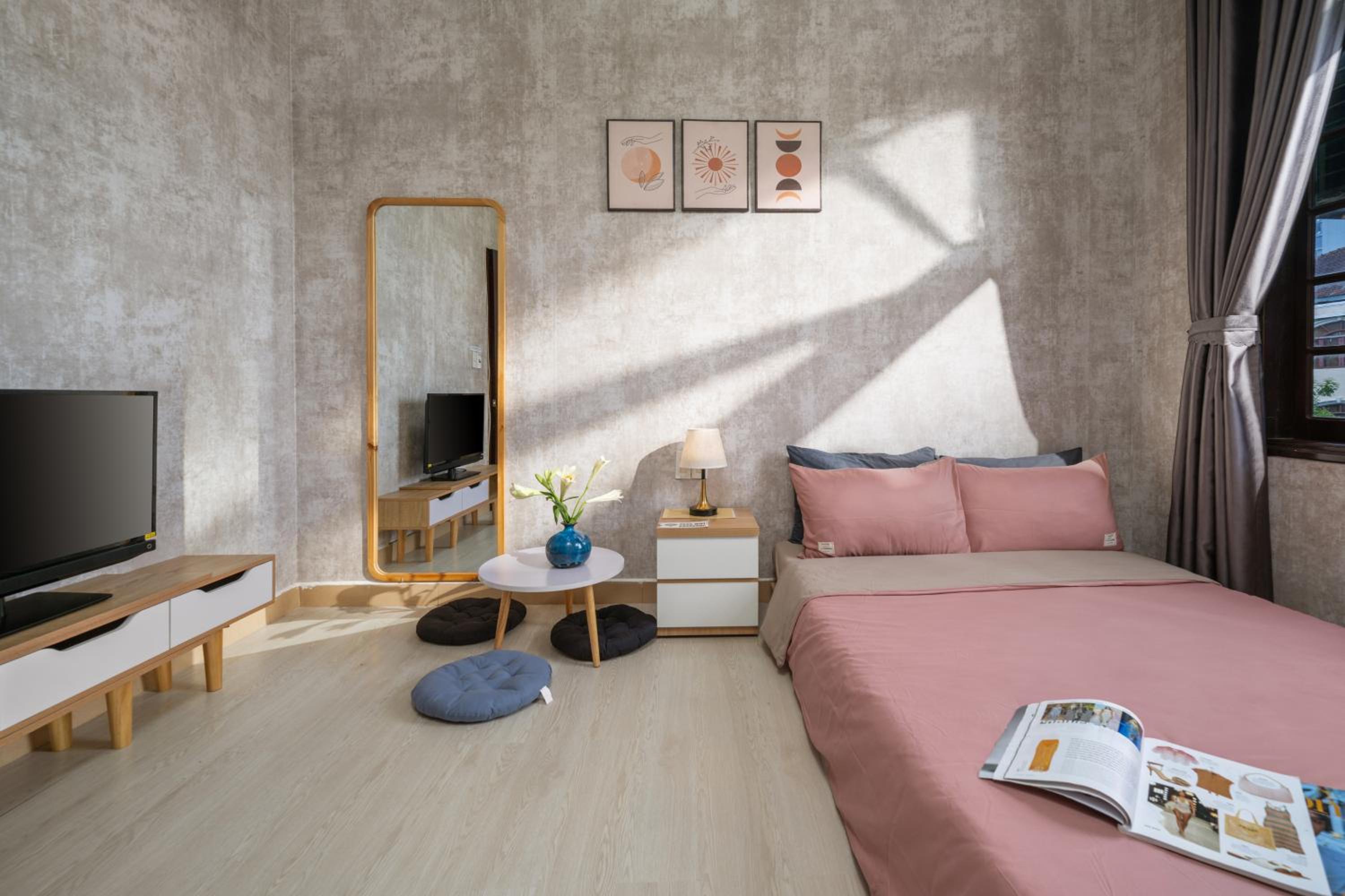 Standard Double Room - Photo 11