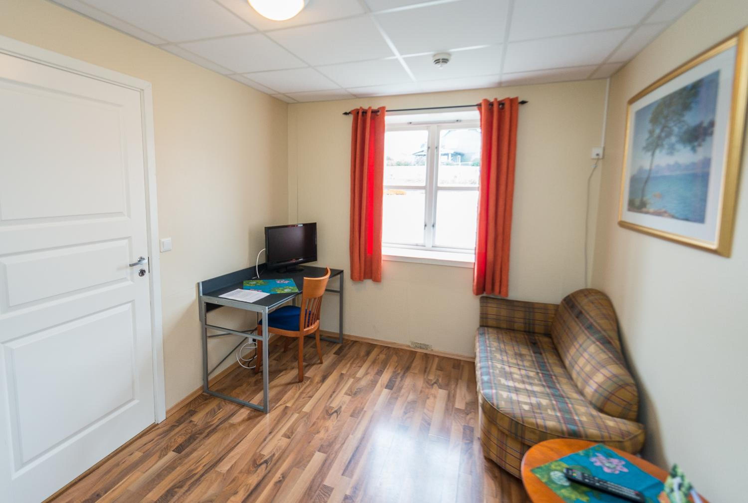 Quadruple Room with Private Bathroom photo 1