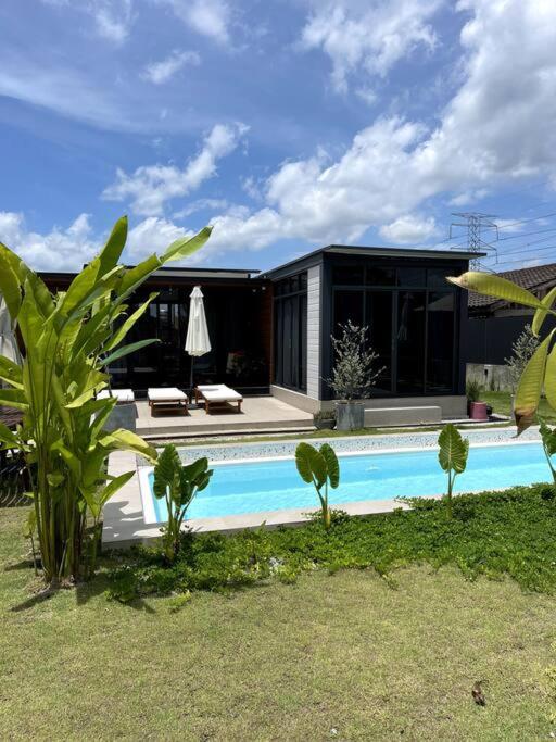 Two-Bedroom Villa photo 1