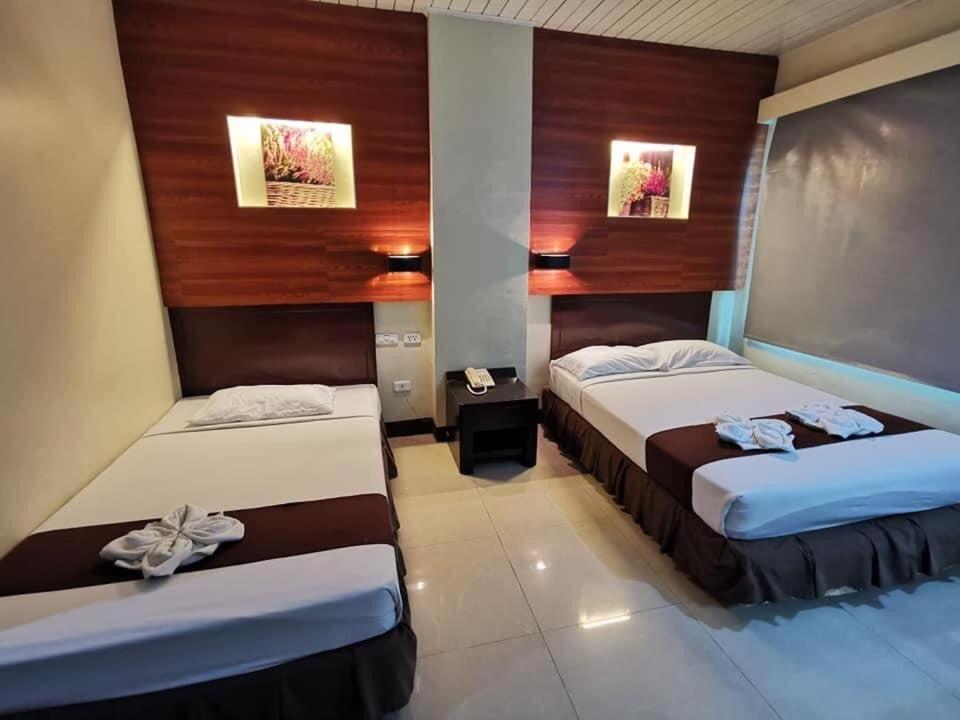 Deluxe Double or Twin Room photo 3