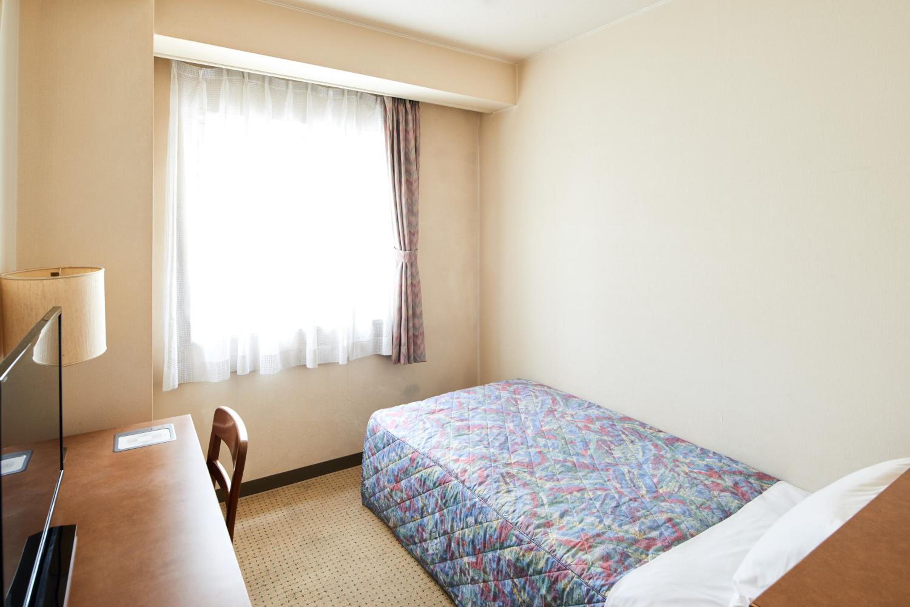 Single Room - Non-Smoking