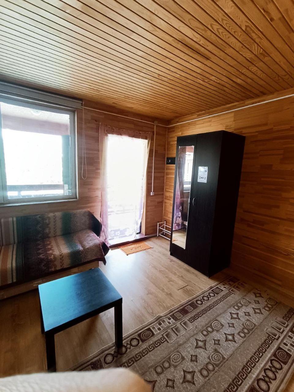 Twin Room With Shower