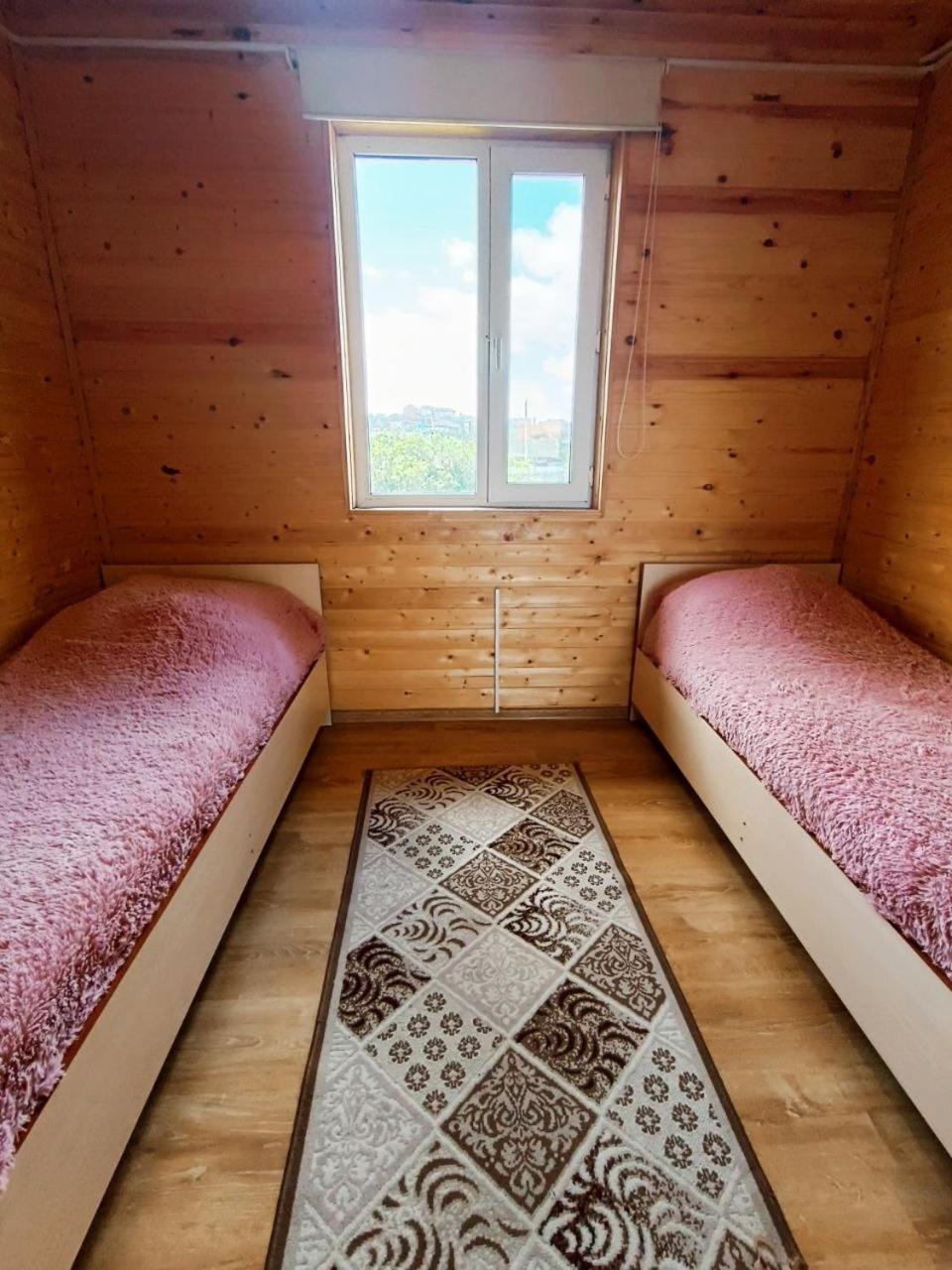 Twin Room With Shower