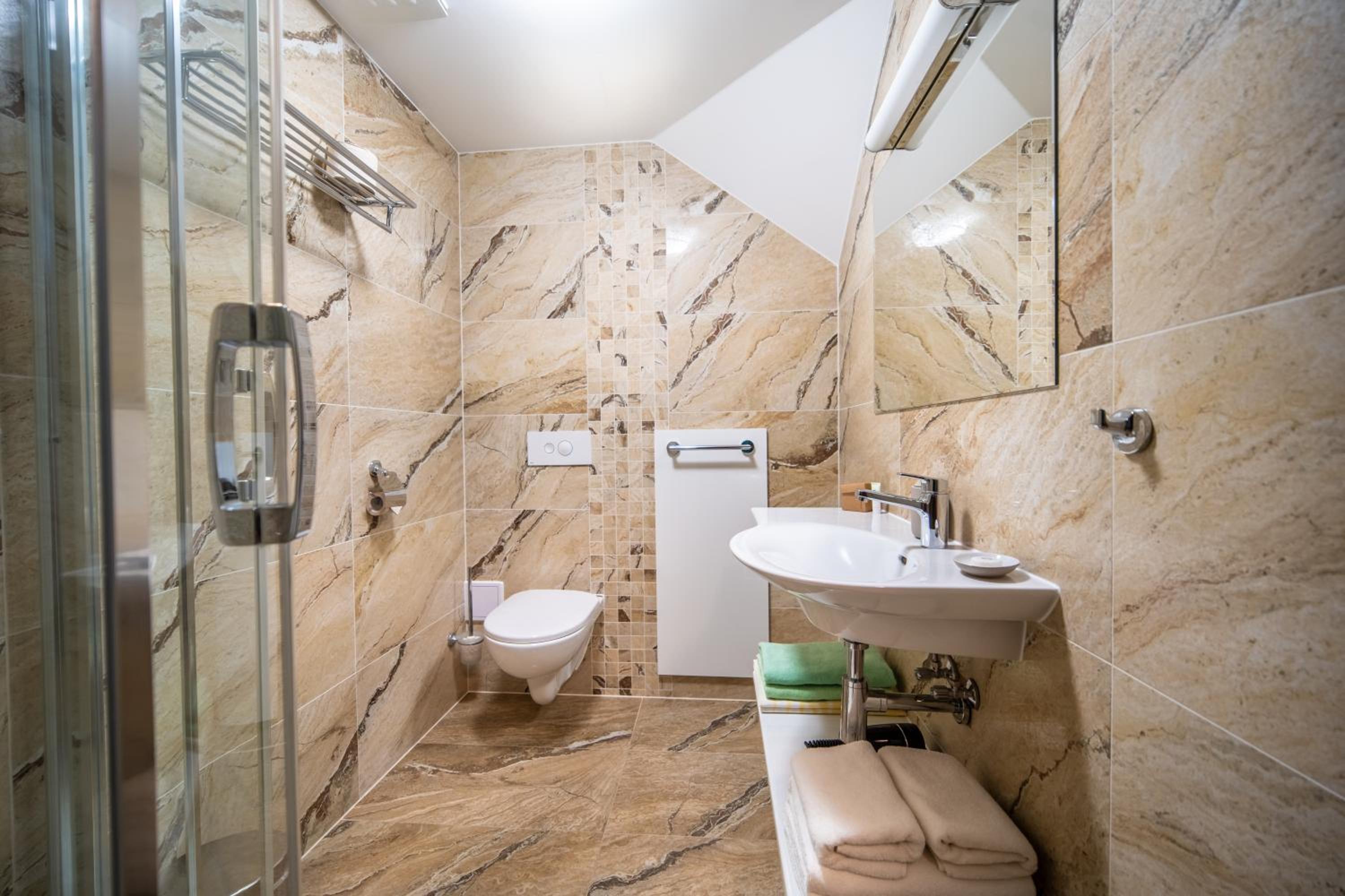 Comfort Double Room - Attic with unlimited Wellness Access photo 3