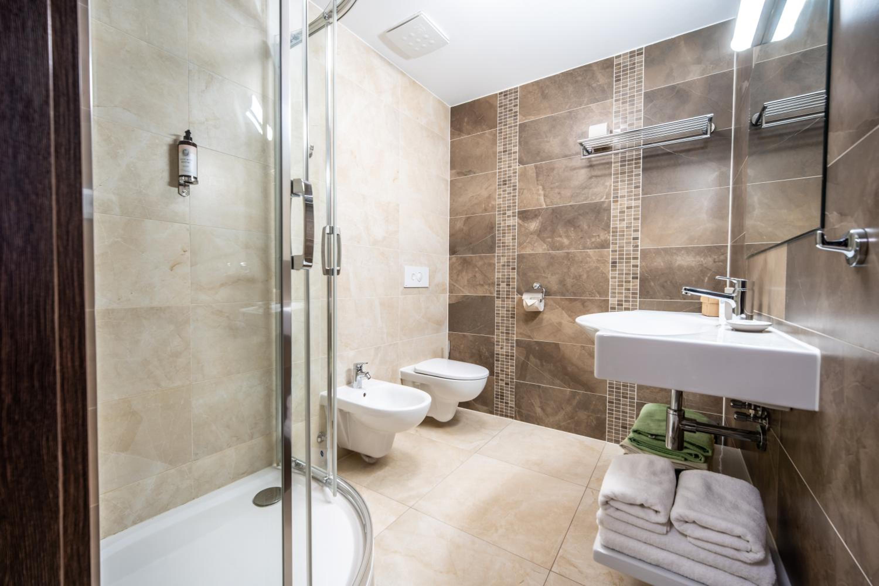 Exclusive Double Room with unlimited Wellness Access photo 2