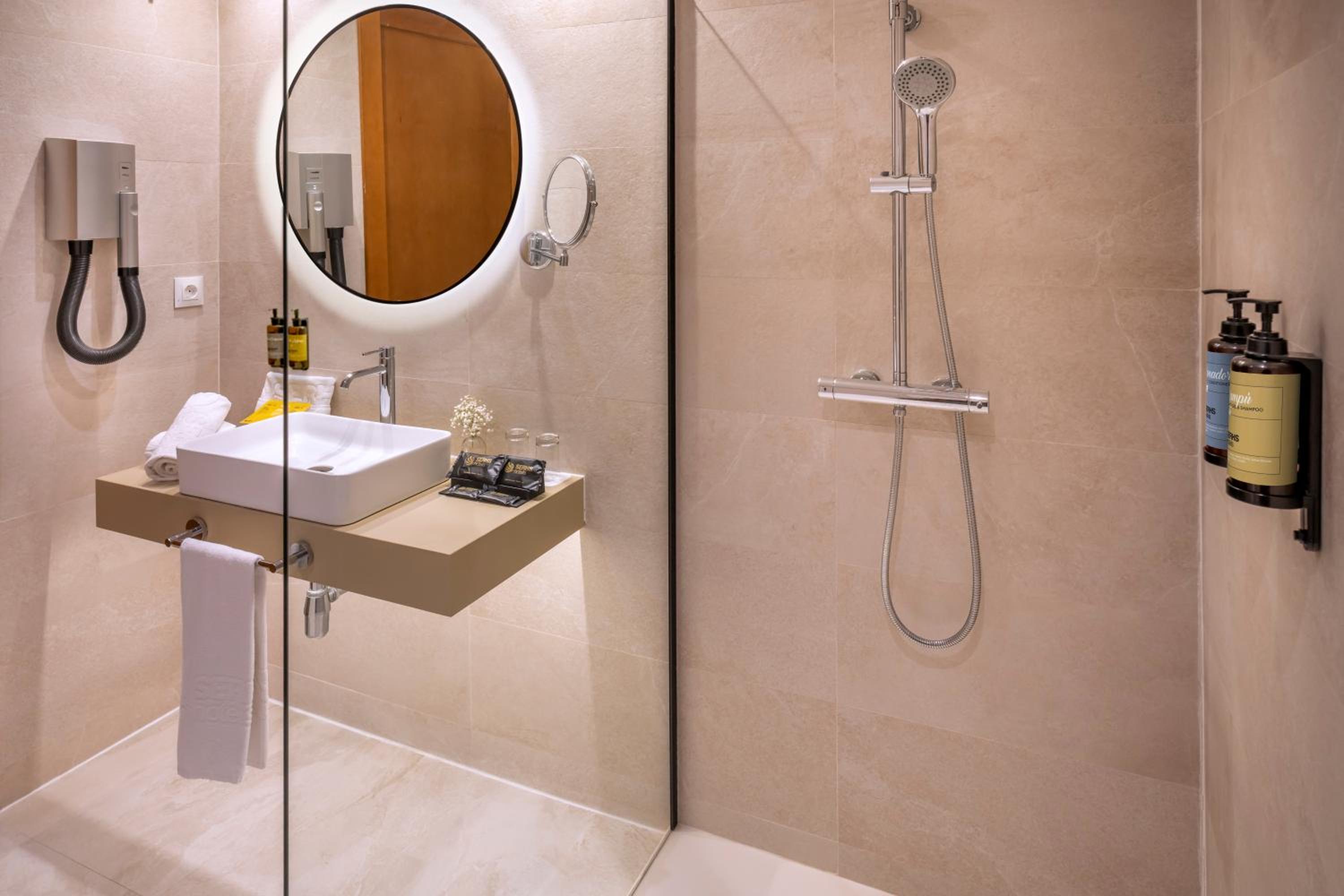 Hotel SERHS Rivoli Rambla - Photo 127