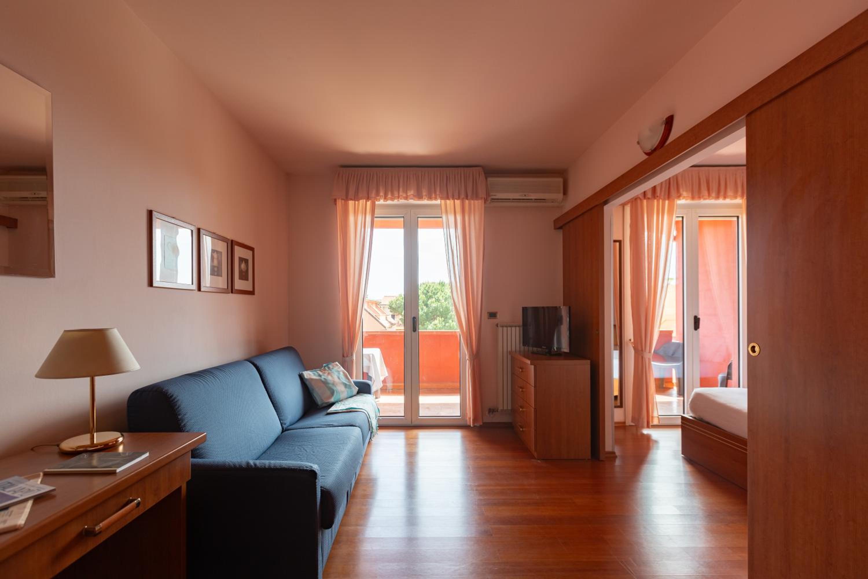 Classic Double Room - Photo 5