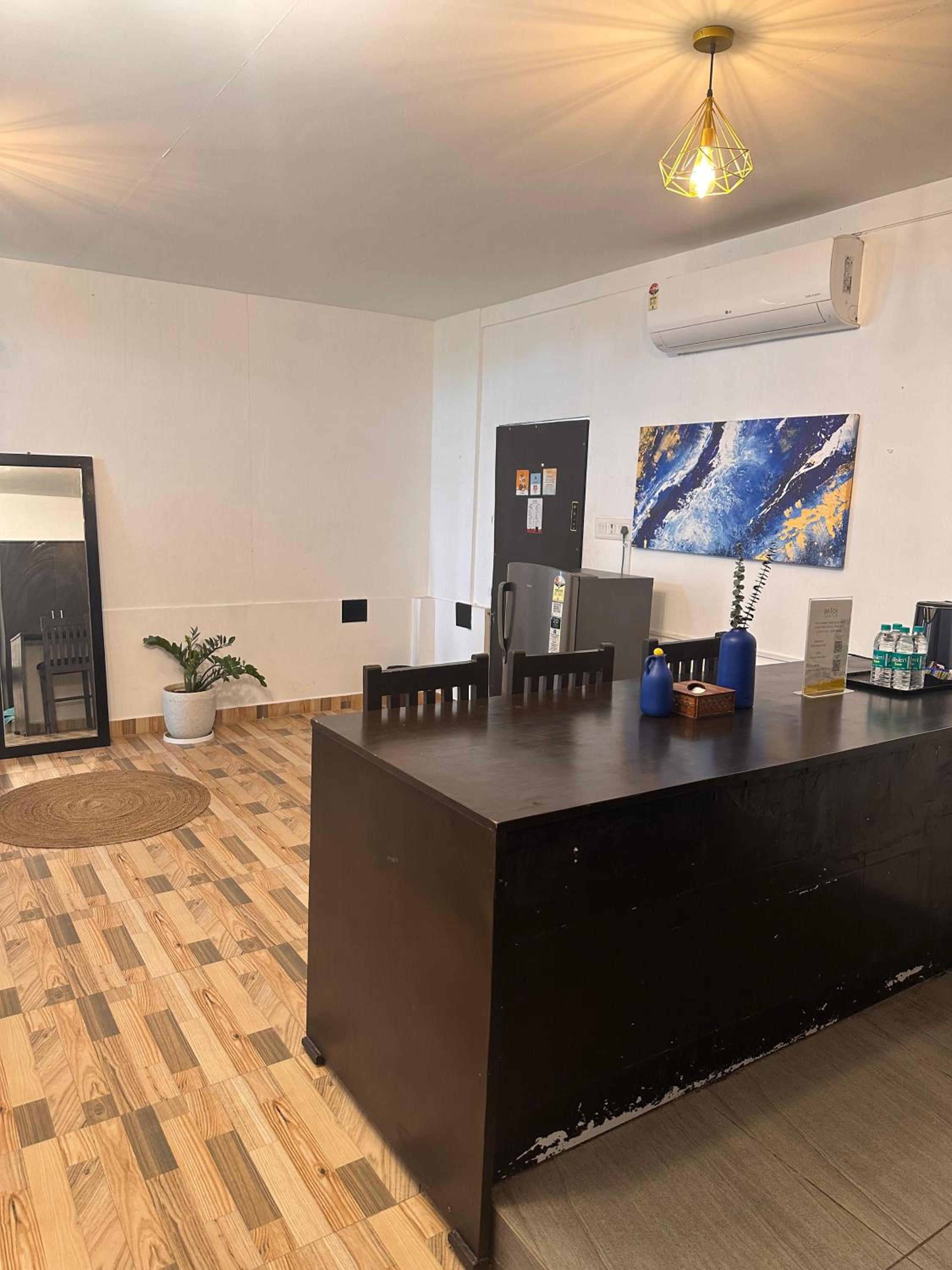 King Studio with Sofa Bed - Photo 4