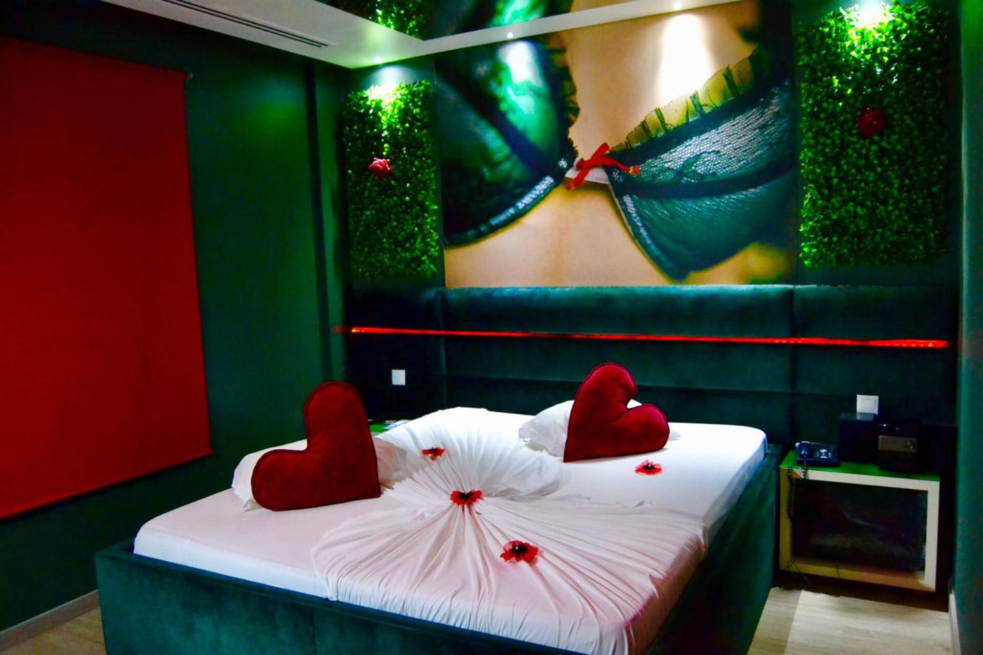 Double Room - Photo 7