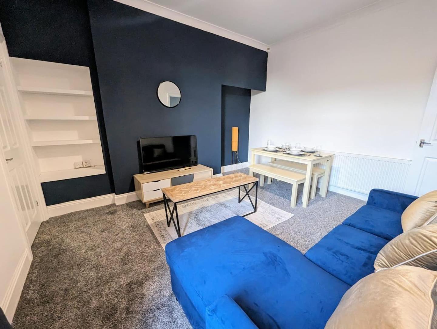 Apartment photo 1