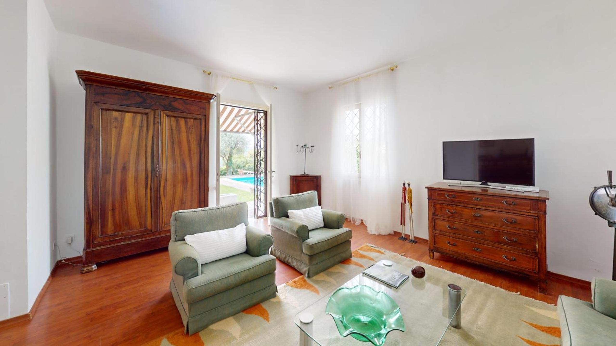 Villa with Private Pool photo 3