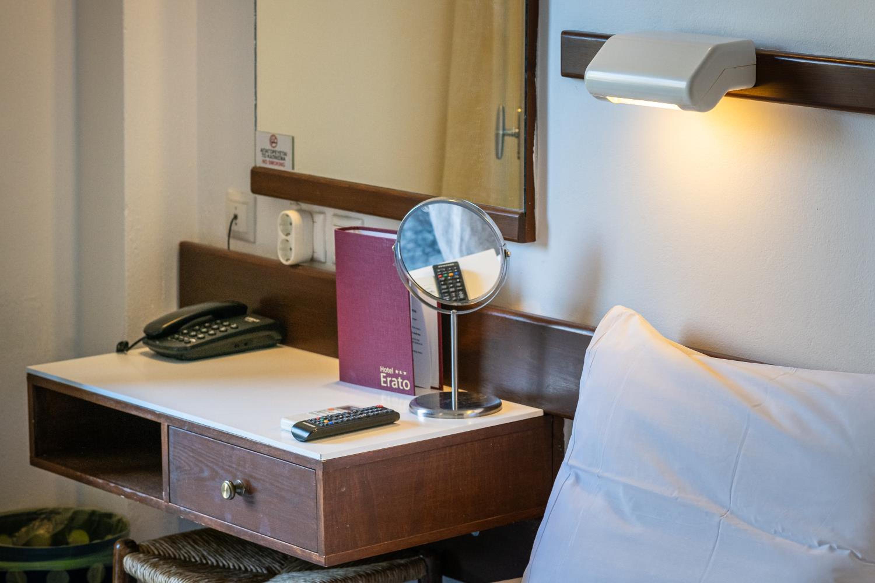 Standard Twin Room - Photo 1