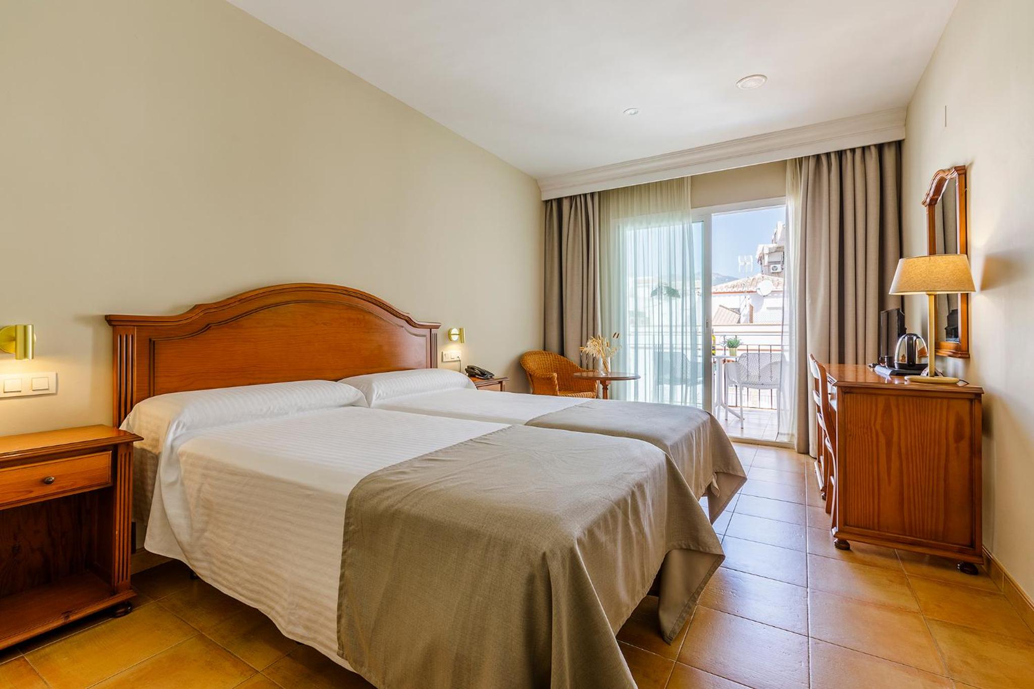 Double Room with Terrace - Photo 1