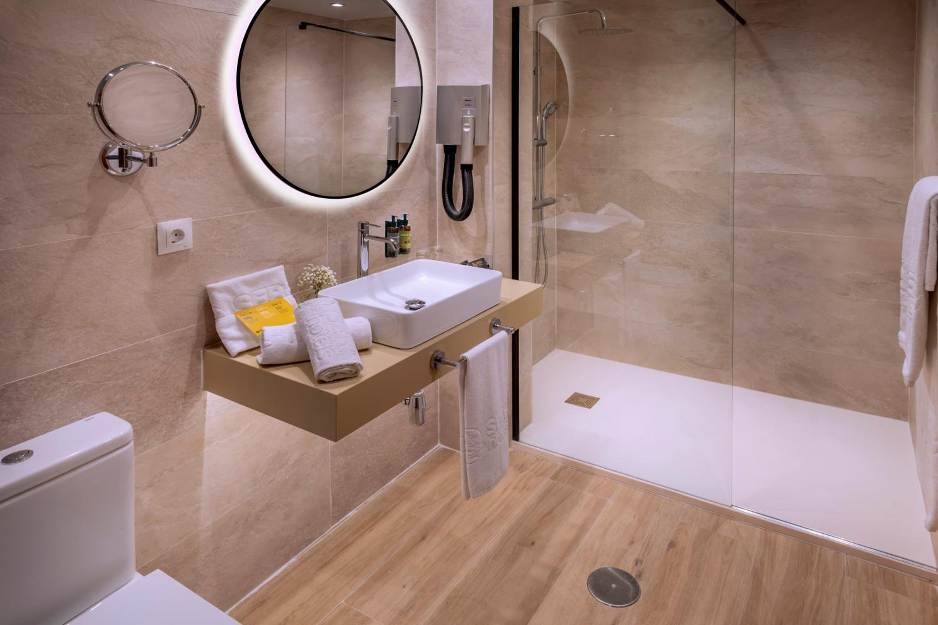 Hotel SERHS Rivoli Rambla - Photo 98