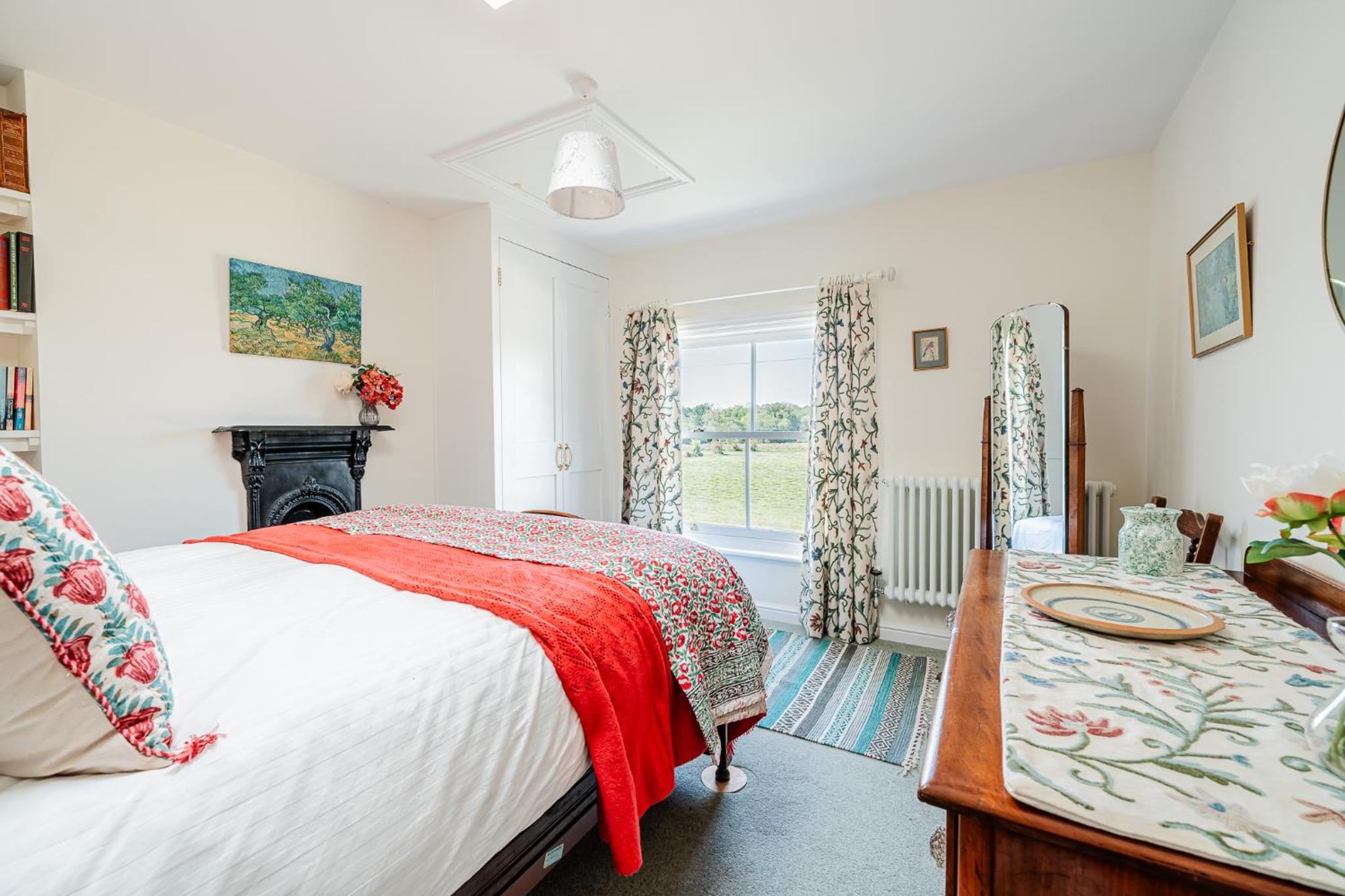 Four-Bedroom House photo 1