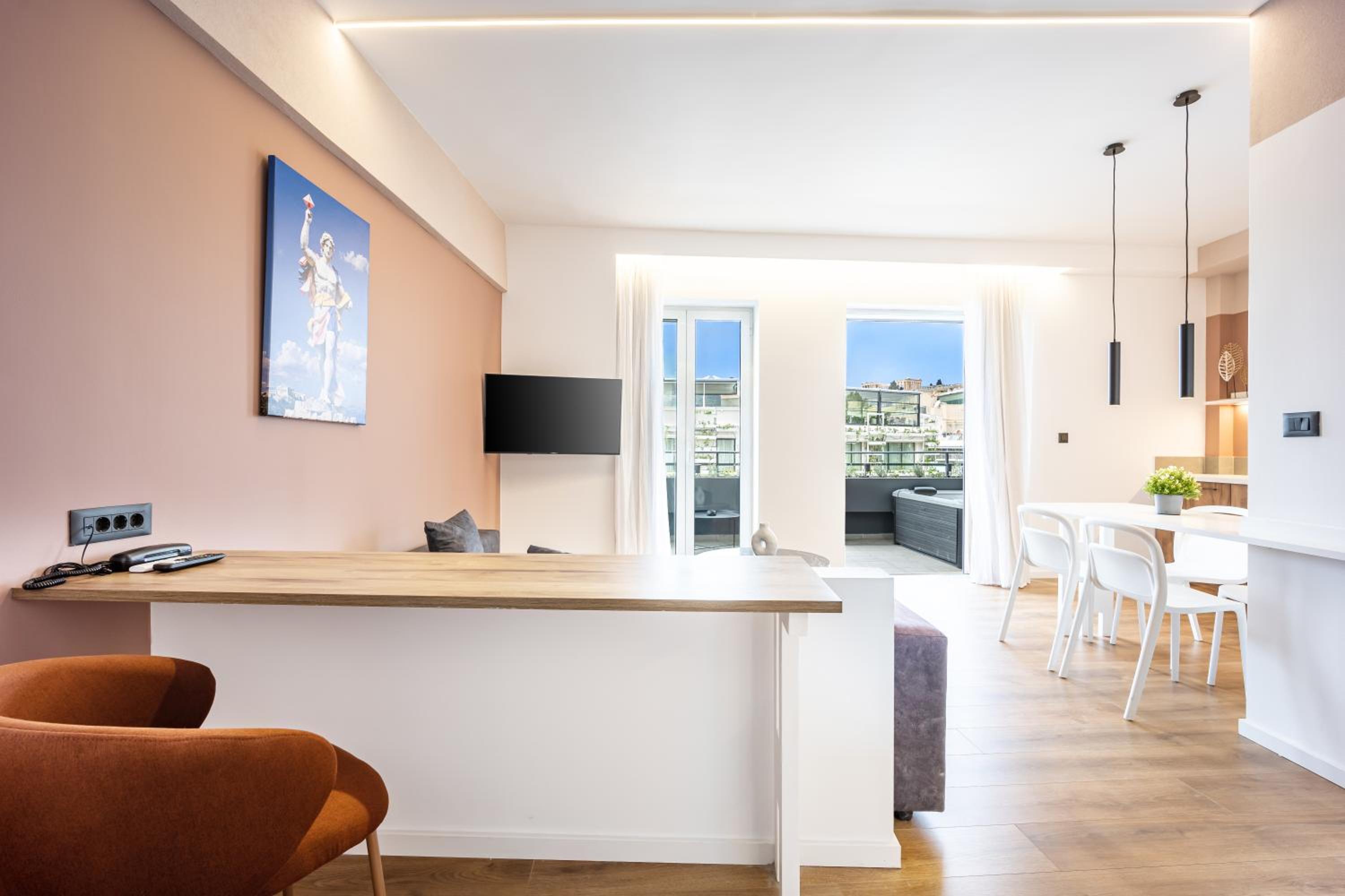 Suite with Hot Tub