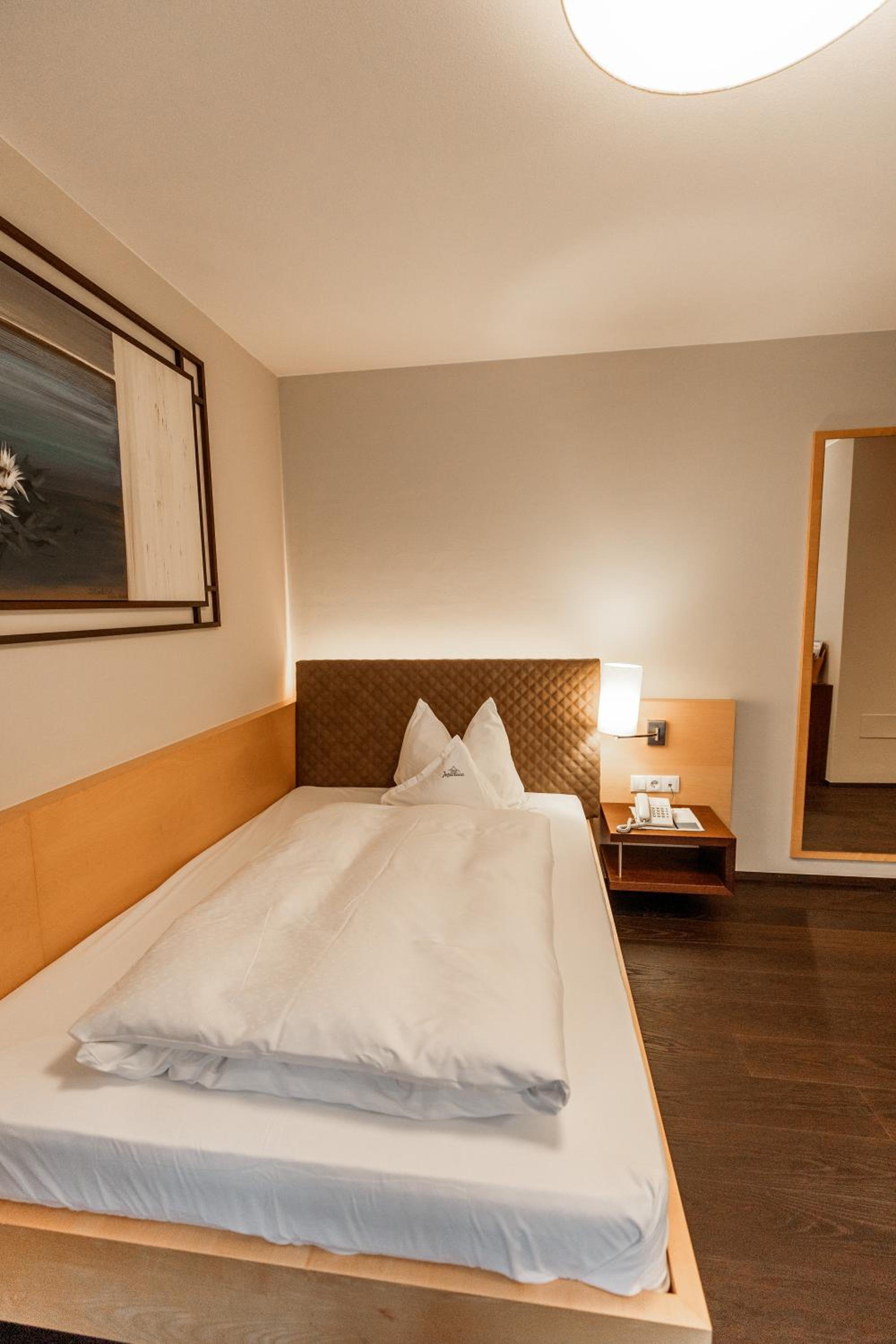 Single Room photo 3