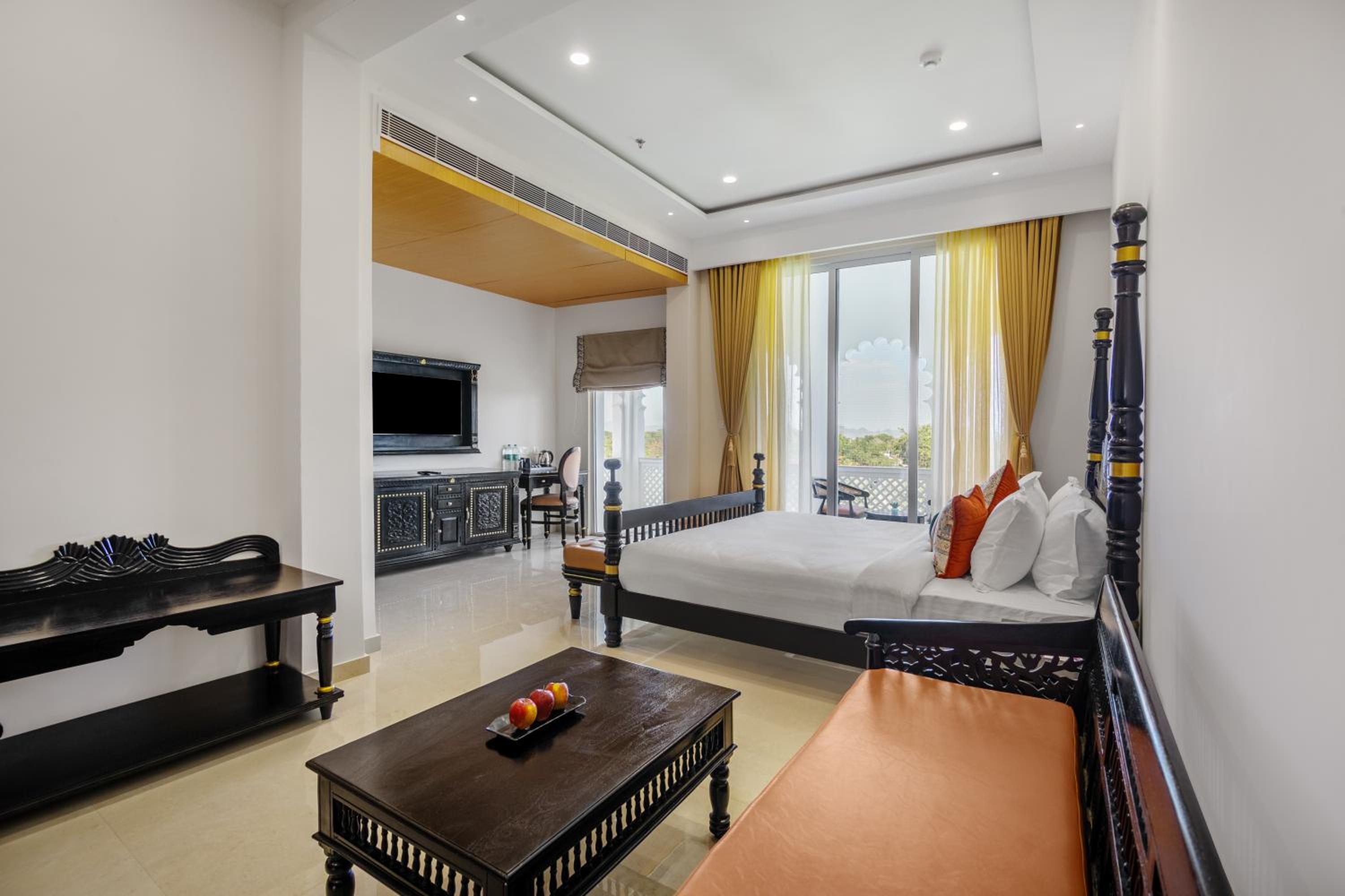 Privilege Suite - Photo 6