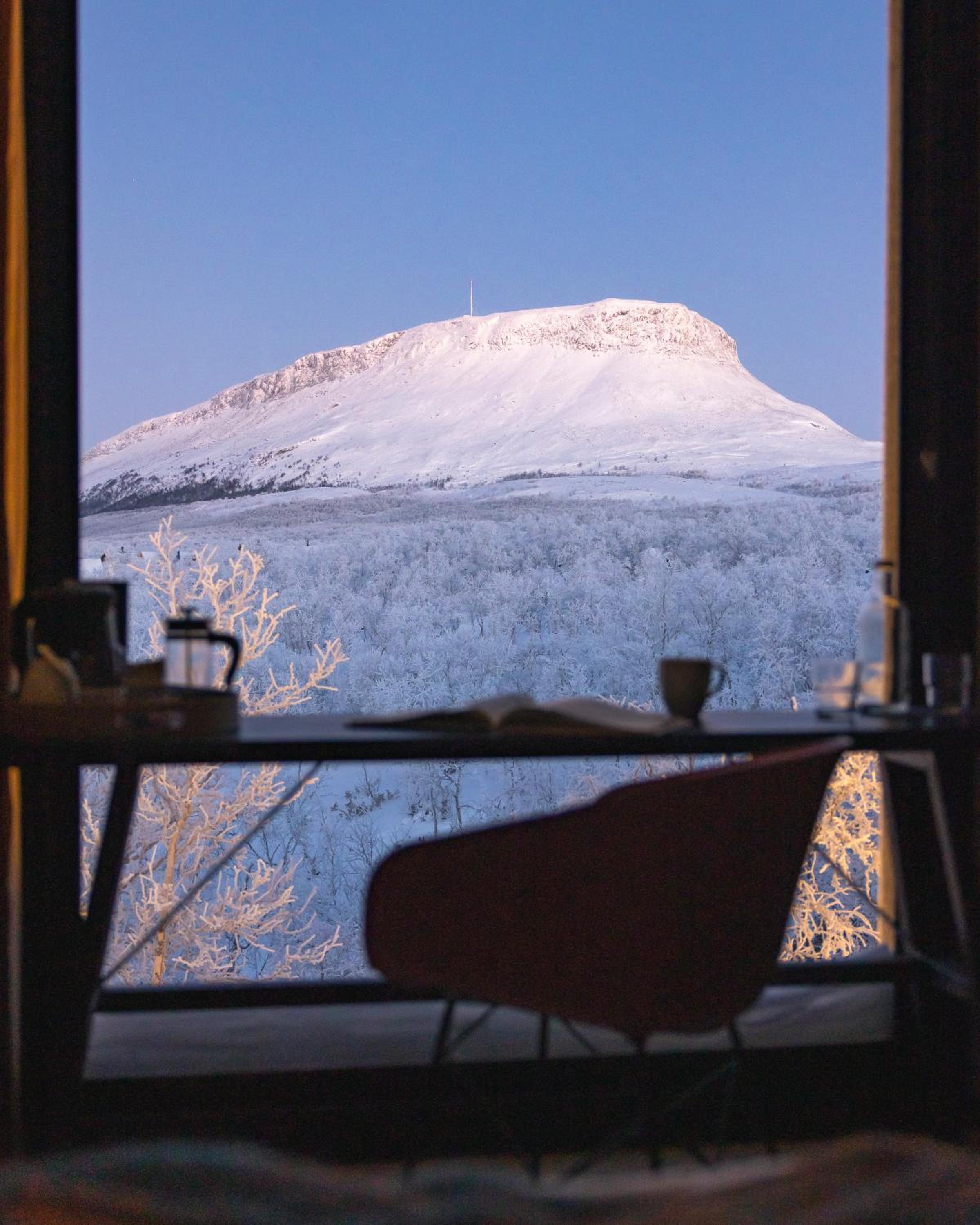 Double or Twin Room with Mountain View - Photo 4