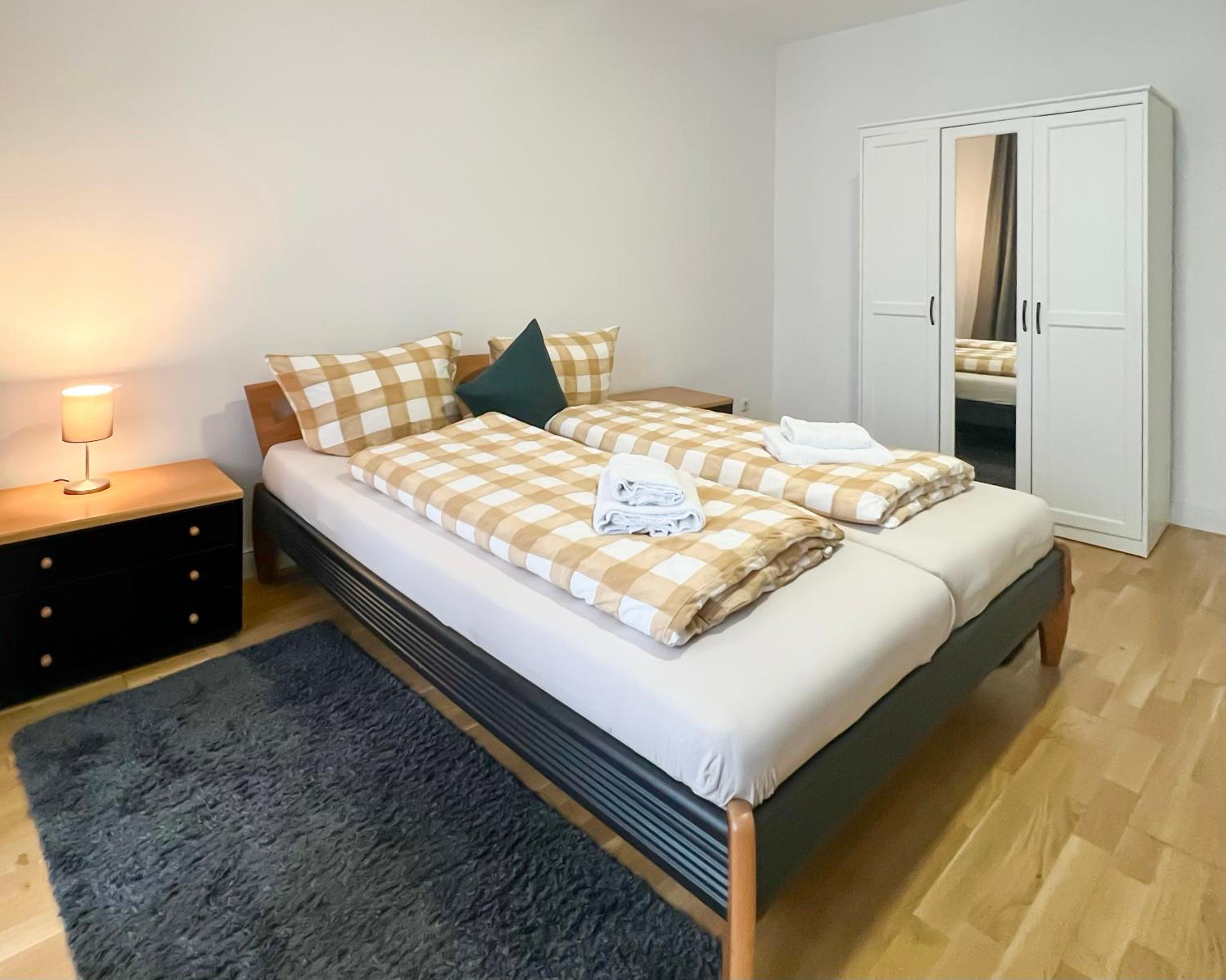 Three-Bedroom Apartment - Photo 23