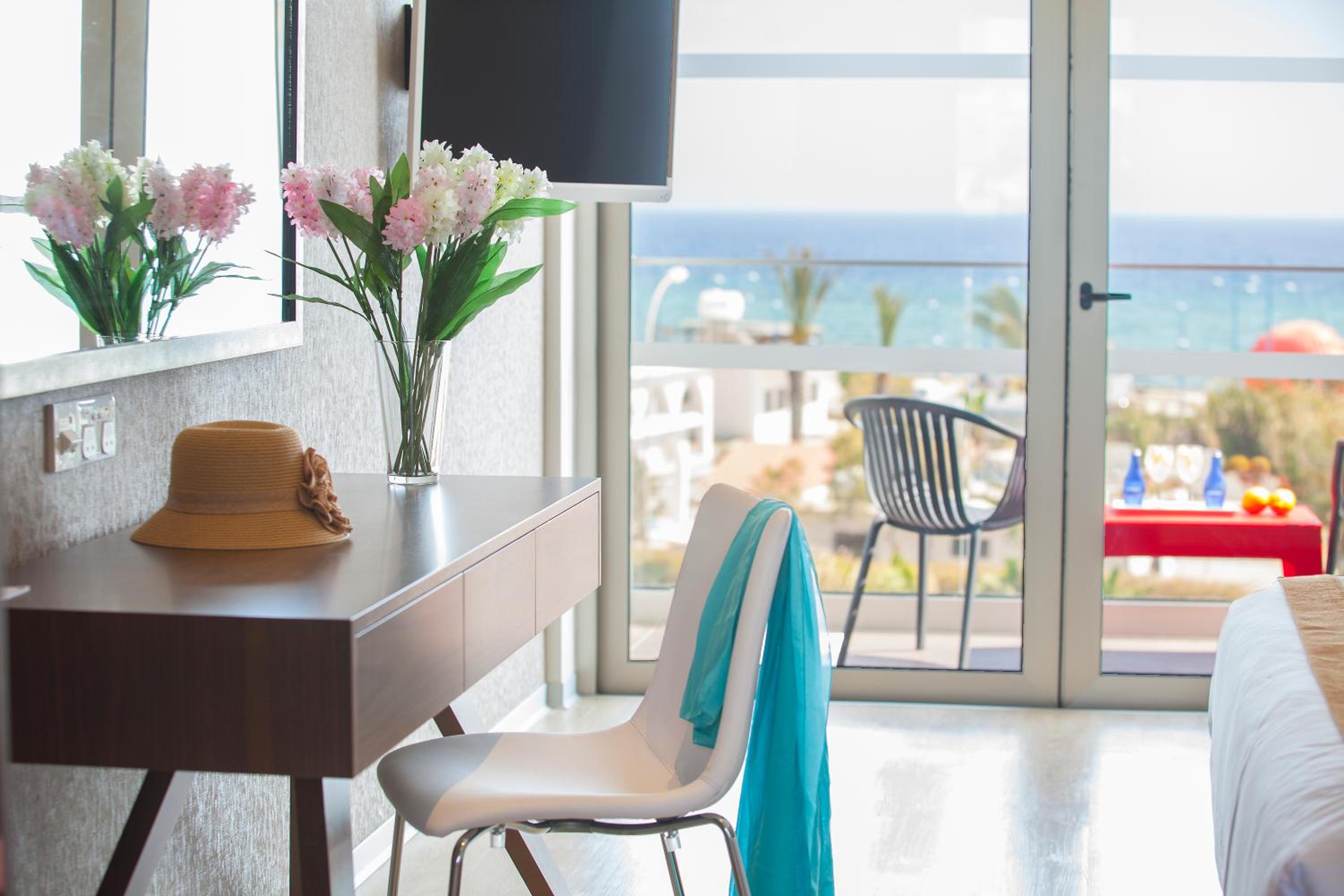 Superior Room with Sea View photo 2
