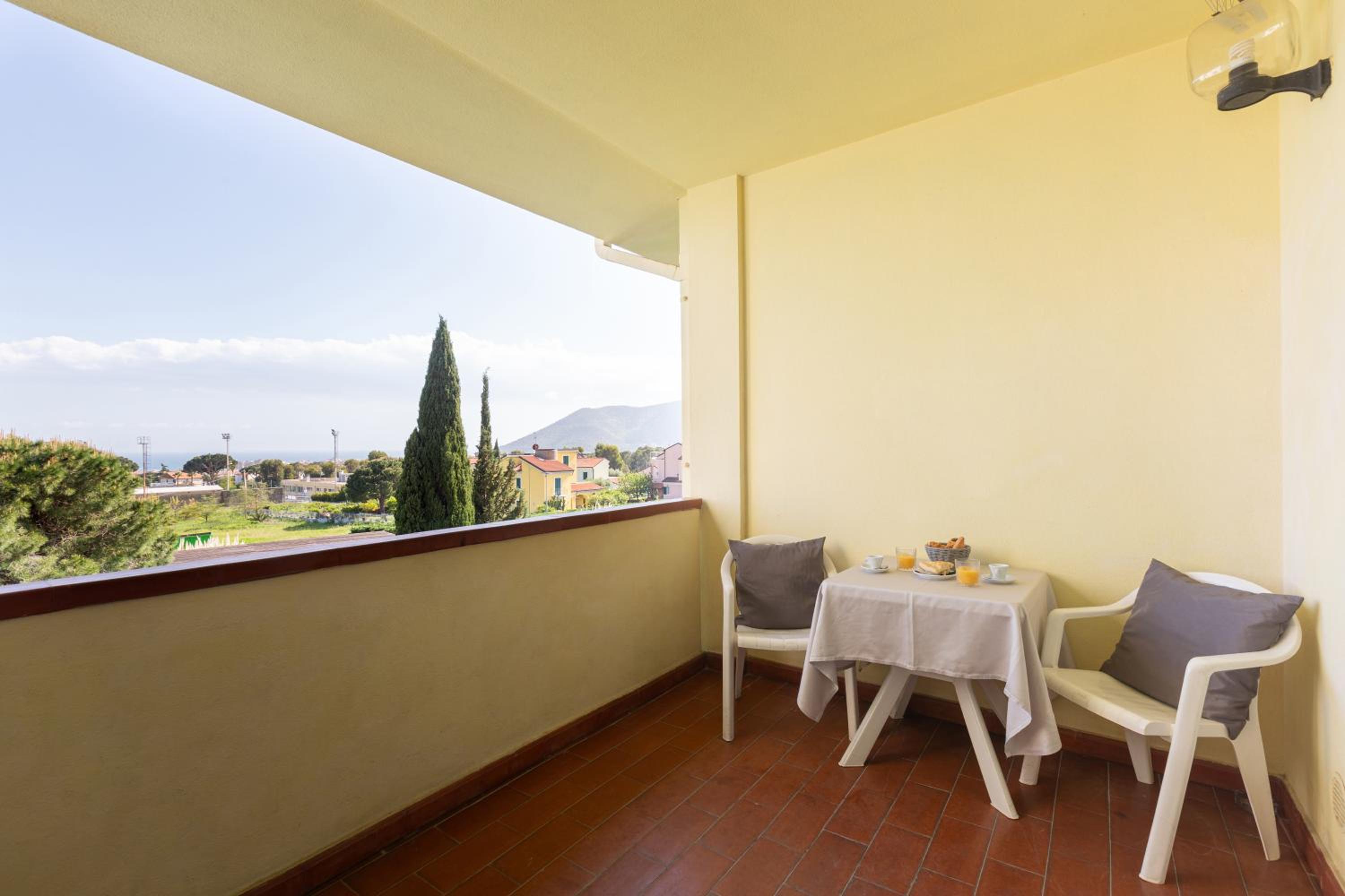 Double Room - Photo 8