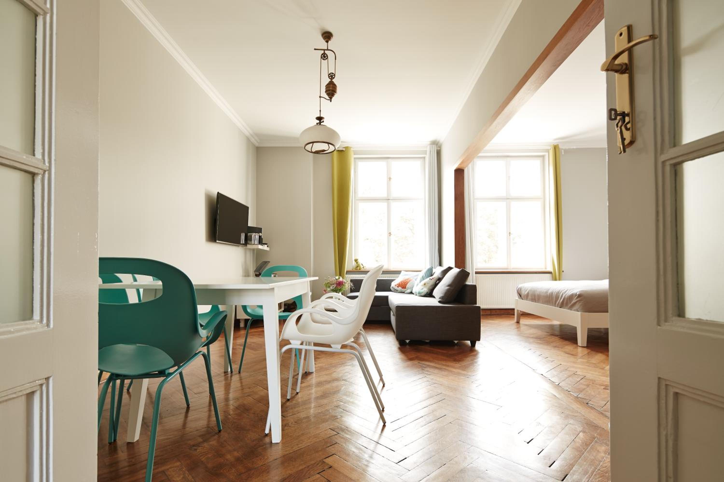 Two-Bedroom Apartment - Photo 15