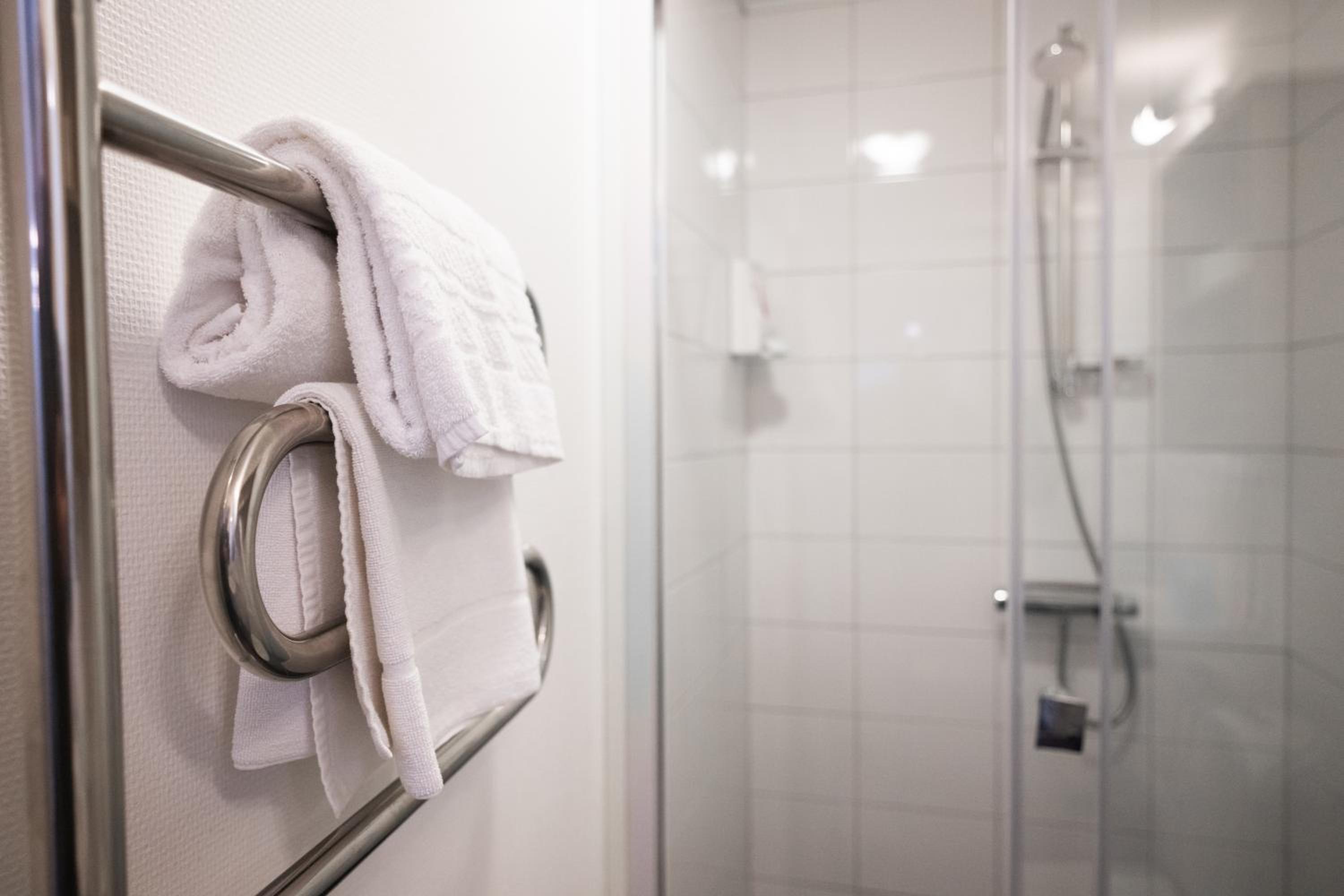 Single Room with Shared Bathroom photo 2