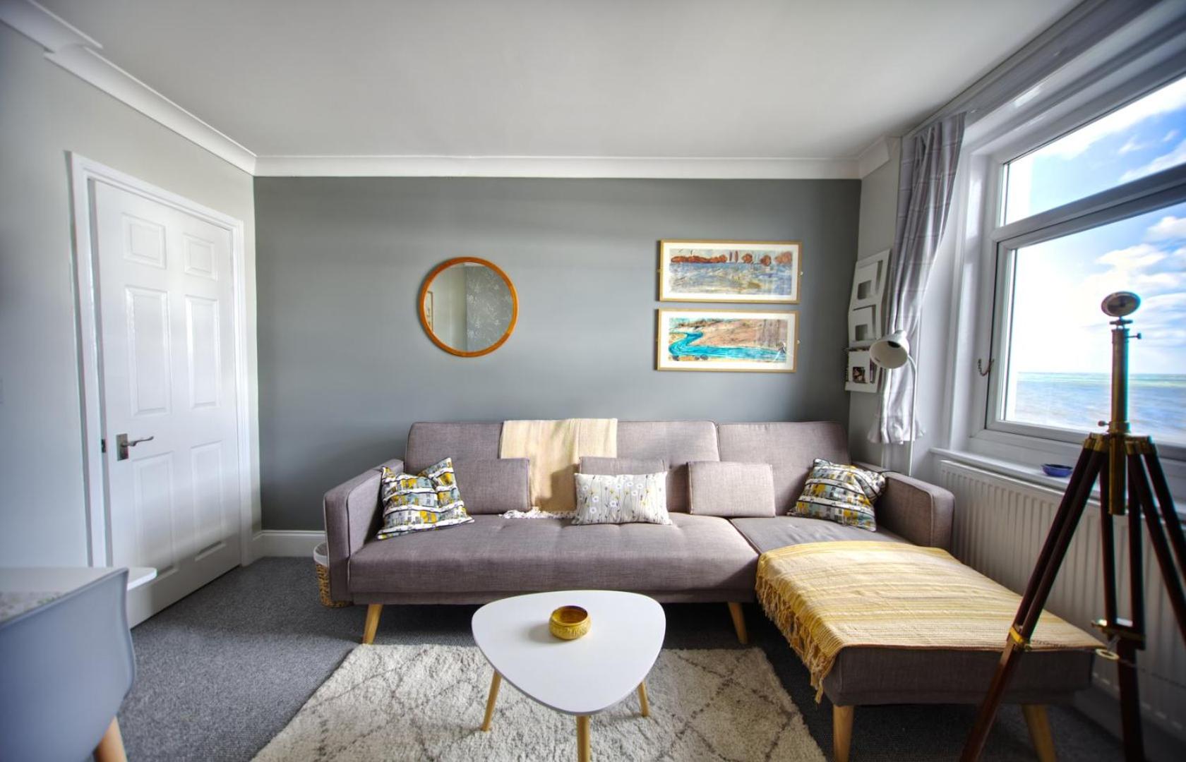 Apartment photo 1
